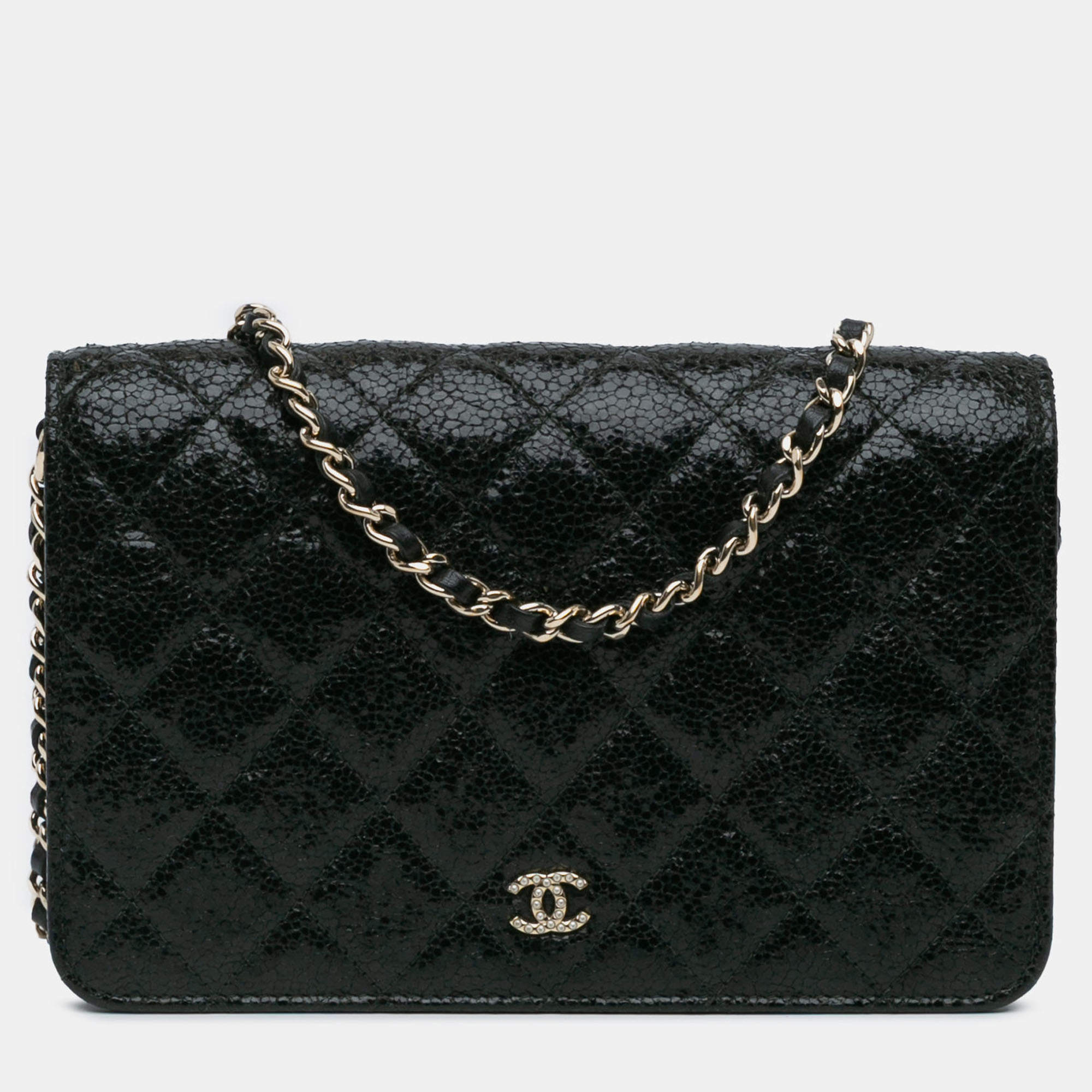 Pre Owned Chanel Black Quilted Crackled Patent Calfskin Pearl Wallet On Chain