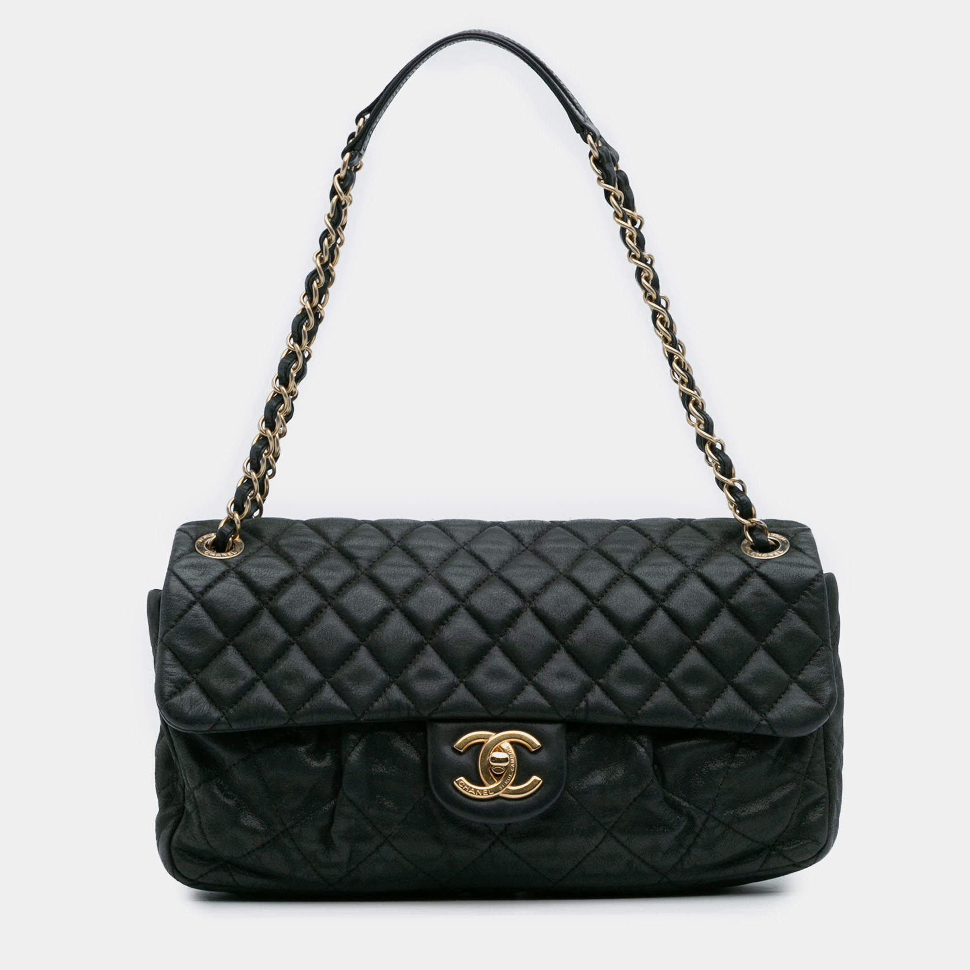 Pre Owned Chanel Black Quilted Calfskin Chic Quilt Flap