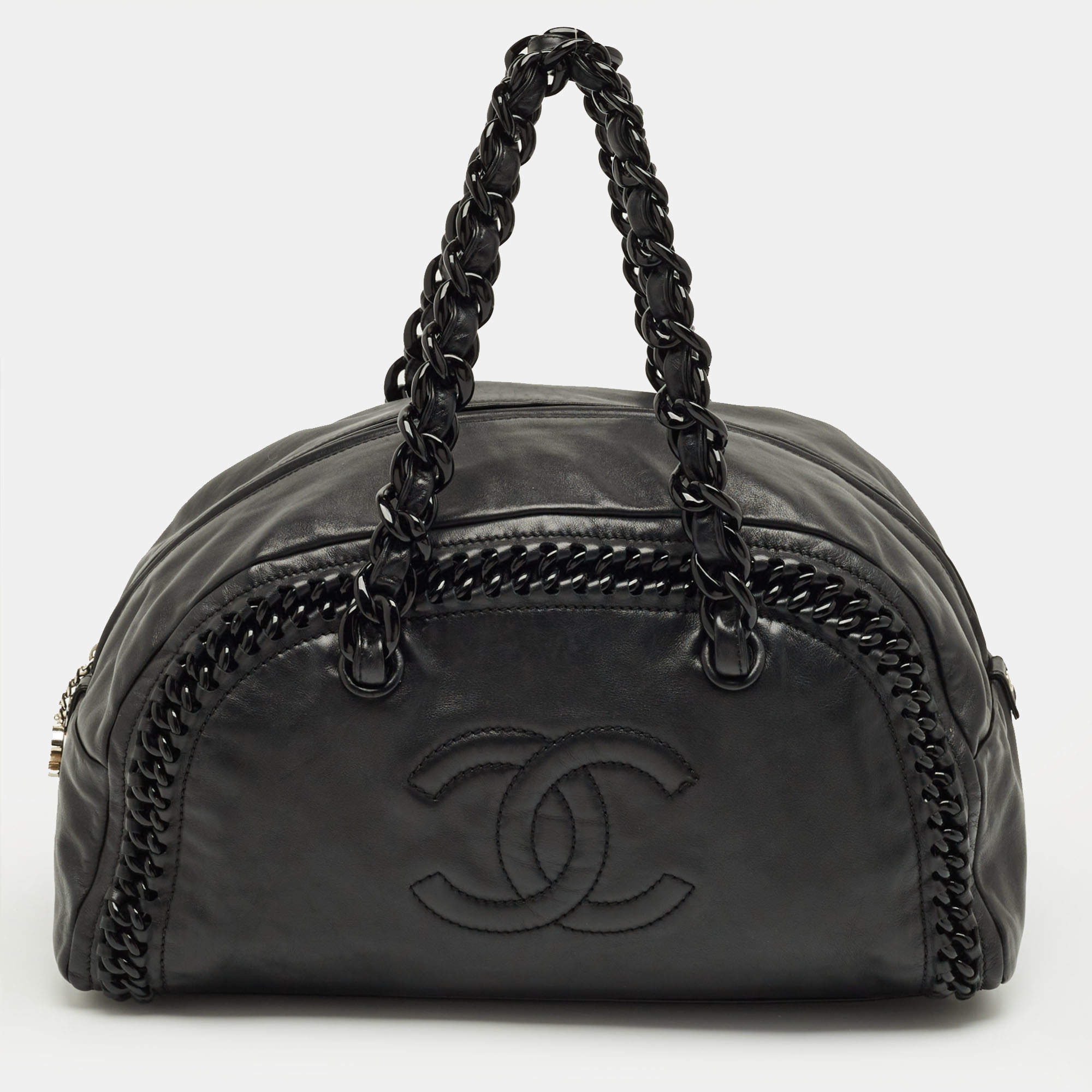 Pre Owned Chanel Black Leather Large Luxe Ligne Bowler Bag