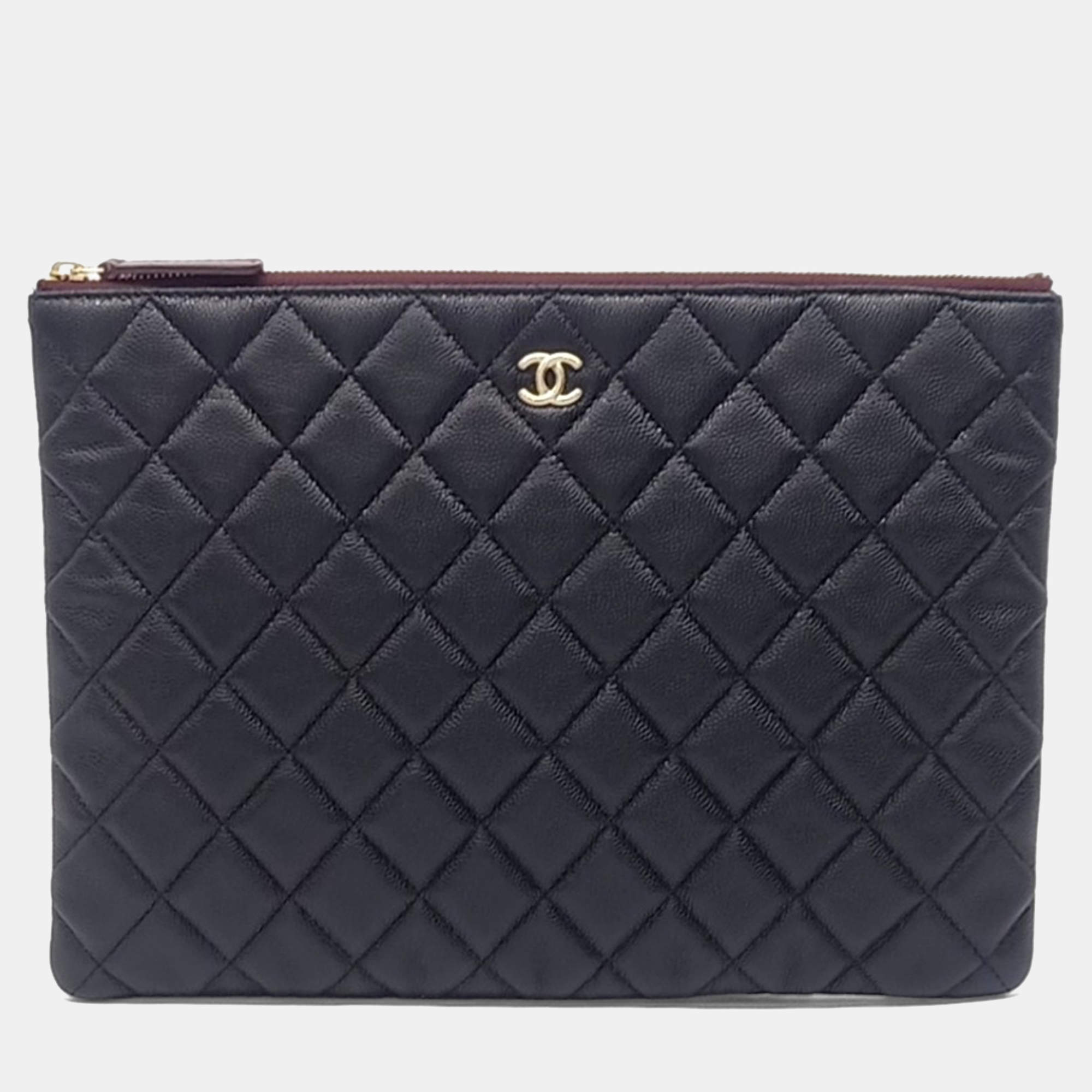 Pre Owned Chanel Black Leather Caviar Clutch New Medium