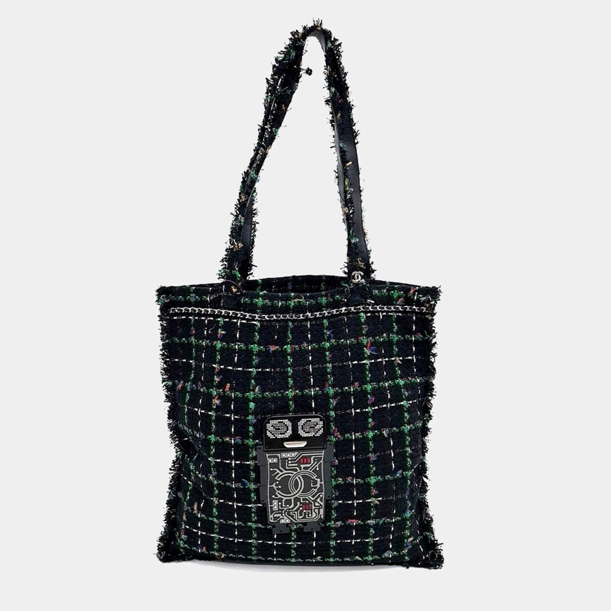 Pre Owned Chanel Black Tweed Tweed Robot Chain Shopper Bag