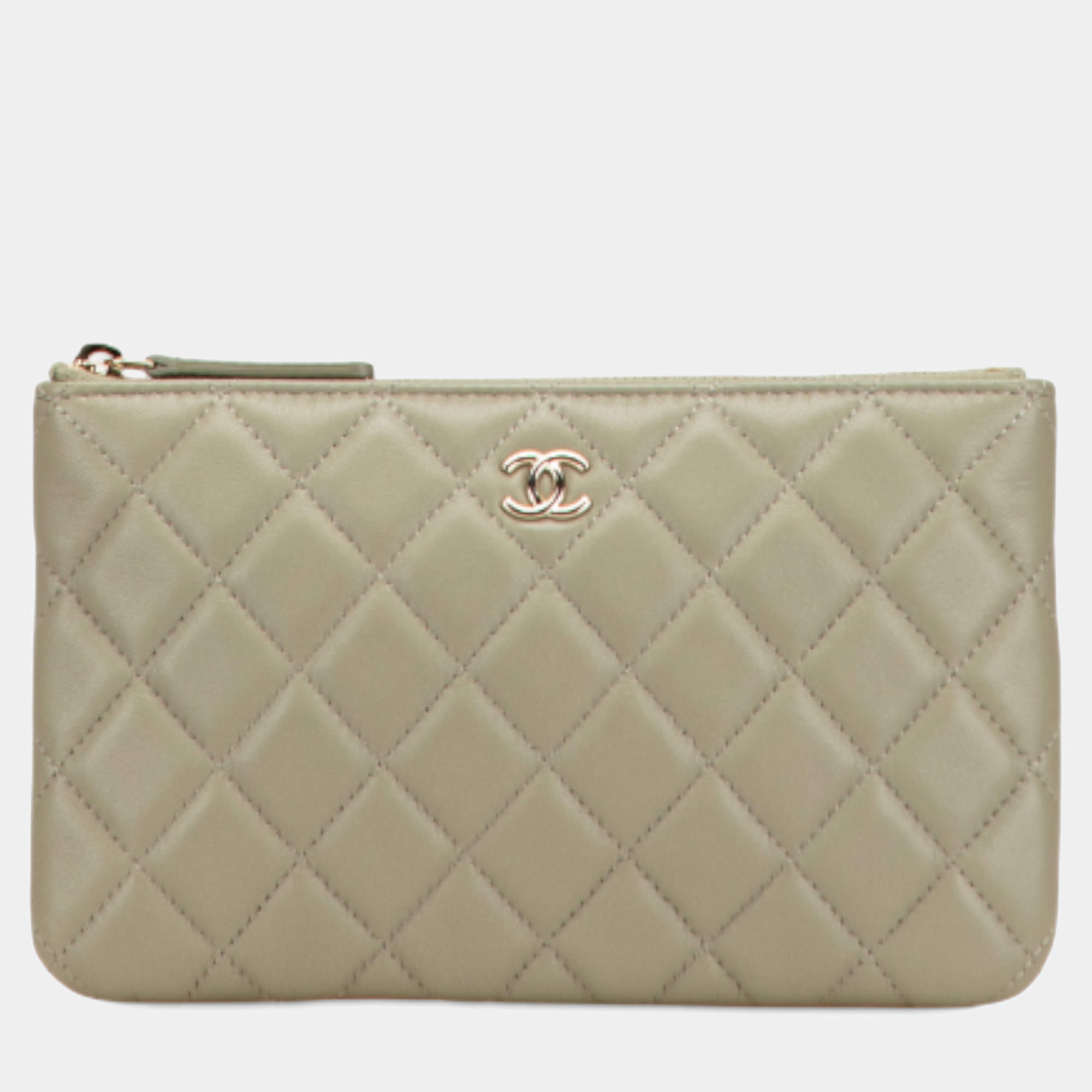 Pre Owned Chanel Green Small Quilted Lambskin O Case Zip Pouch