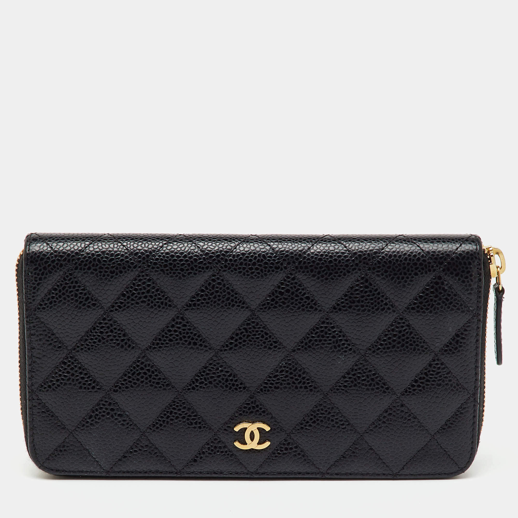 Pre Owned Chanel Black Quilted Caviar Leather CC Zip Around Wallet