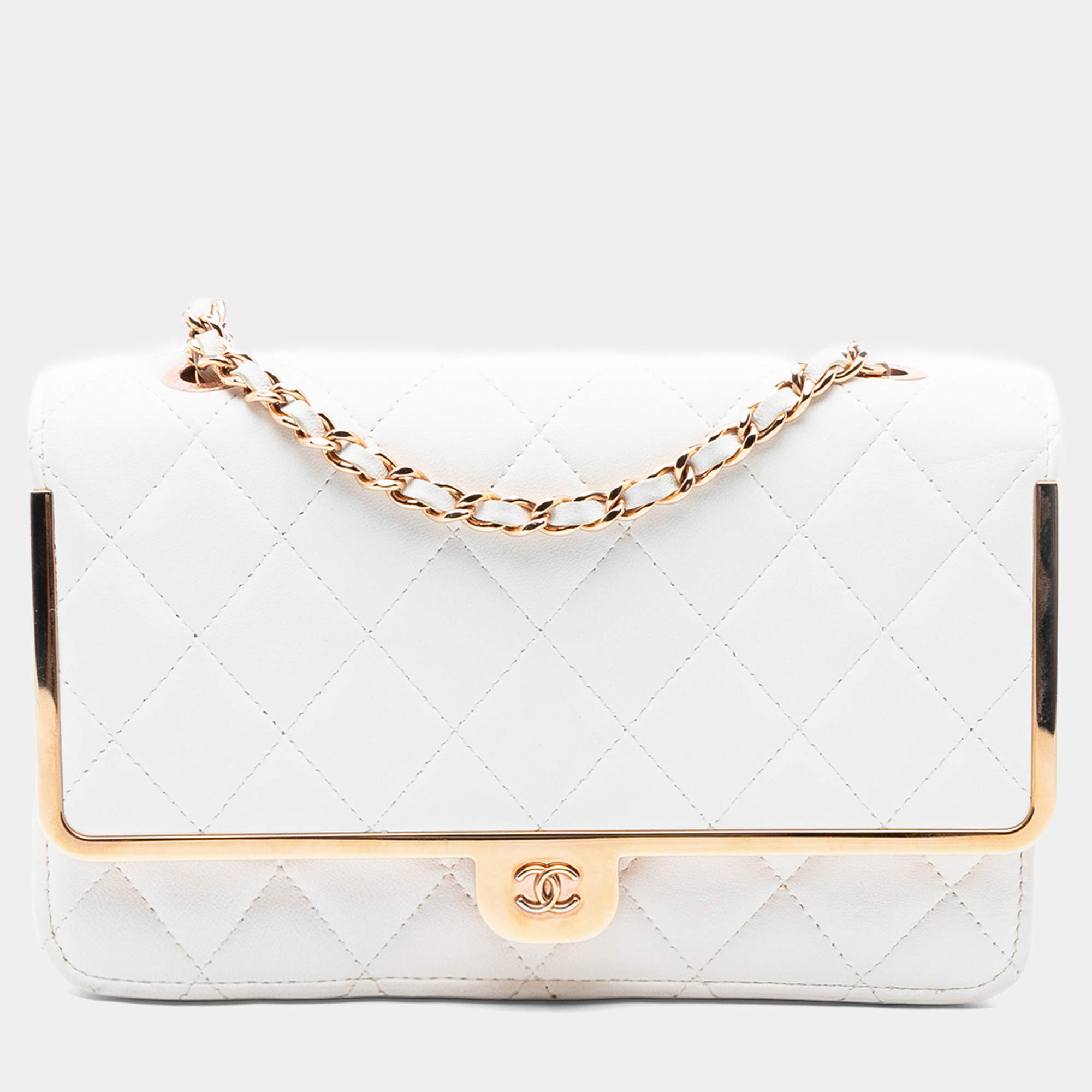 Pre Owned Chanel White CC Quilted Lambskin Frame Wallet On Chain