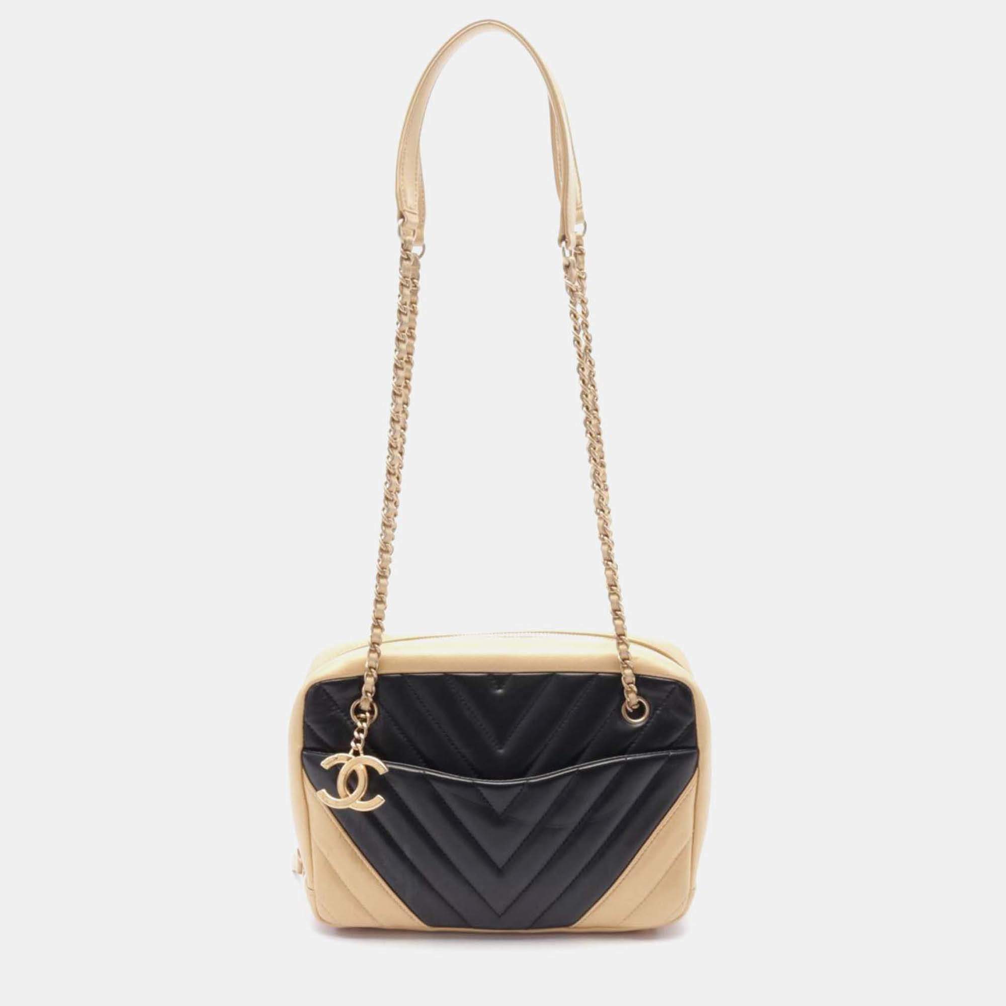 Pre Owned Chanel Chevron Black/Gold Lambskin Chain Shoulder Bag
