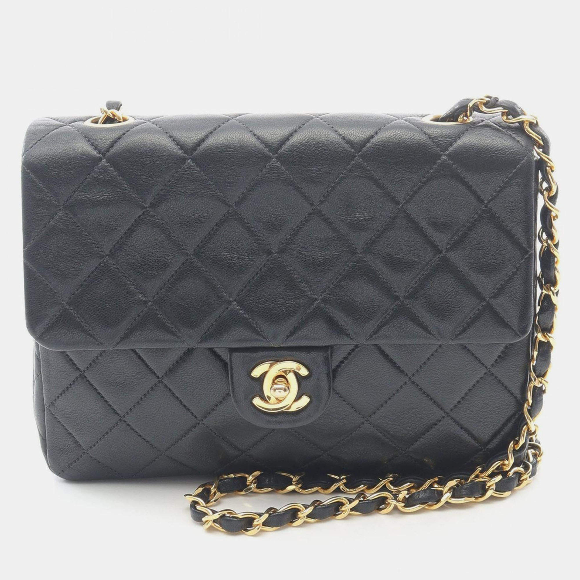 Pre Owned Chanel Single Flap Black Leather Shoulder Bag