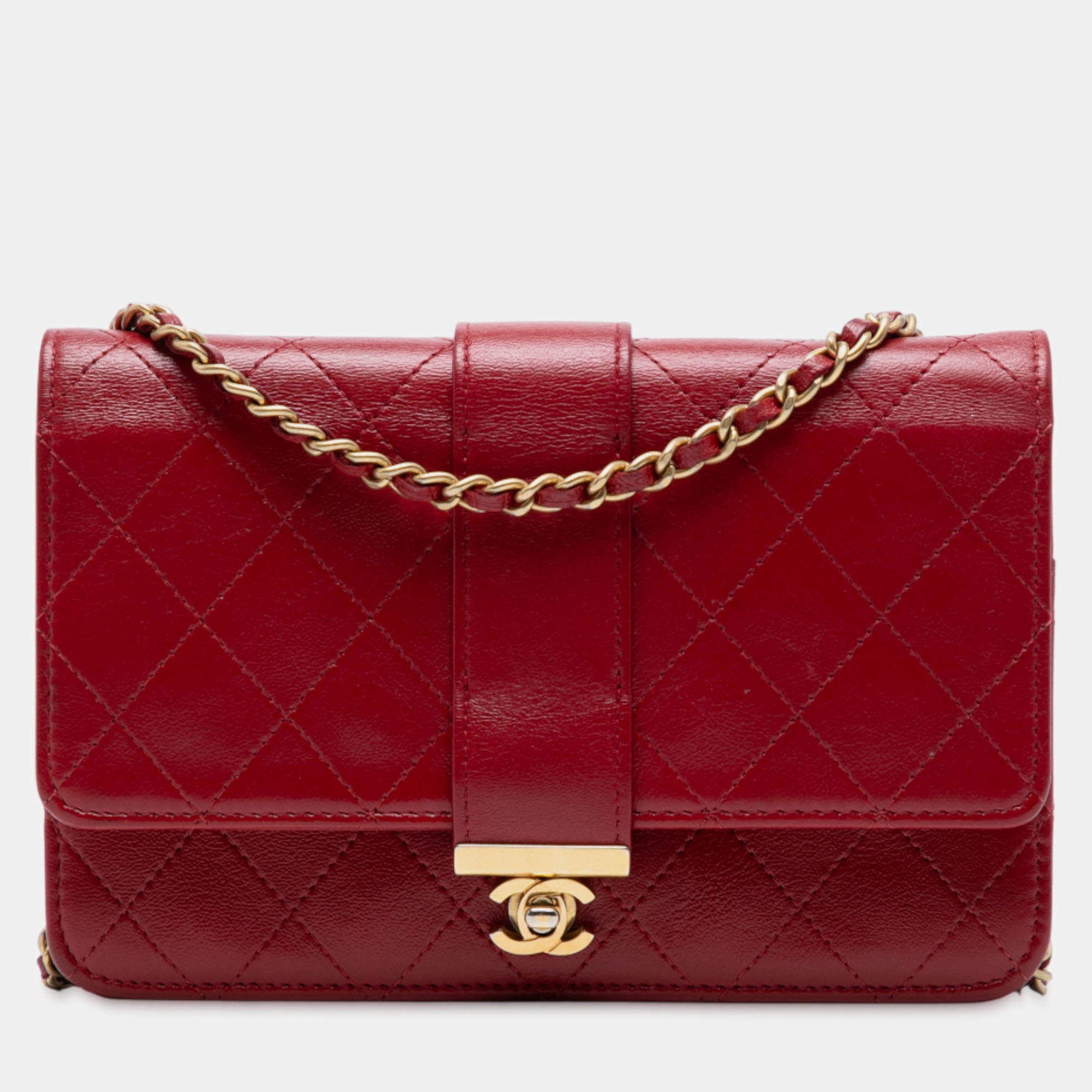Pre Owned Chanel Red CC Stitched Lambskin Wallet On Chain