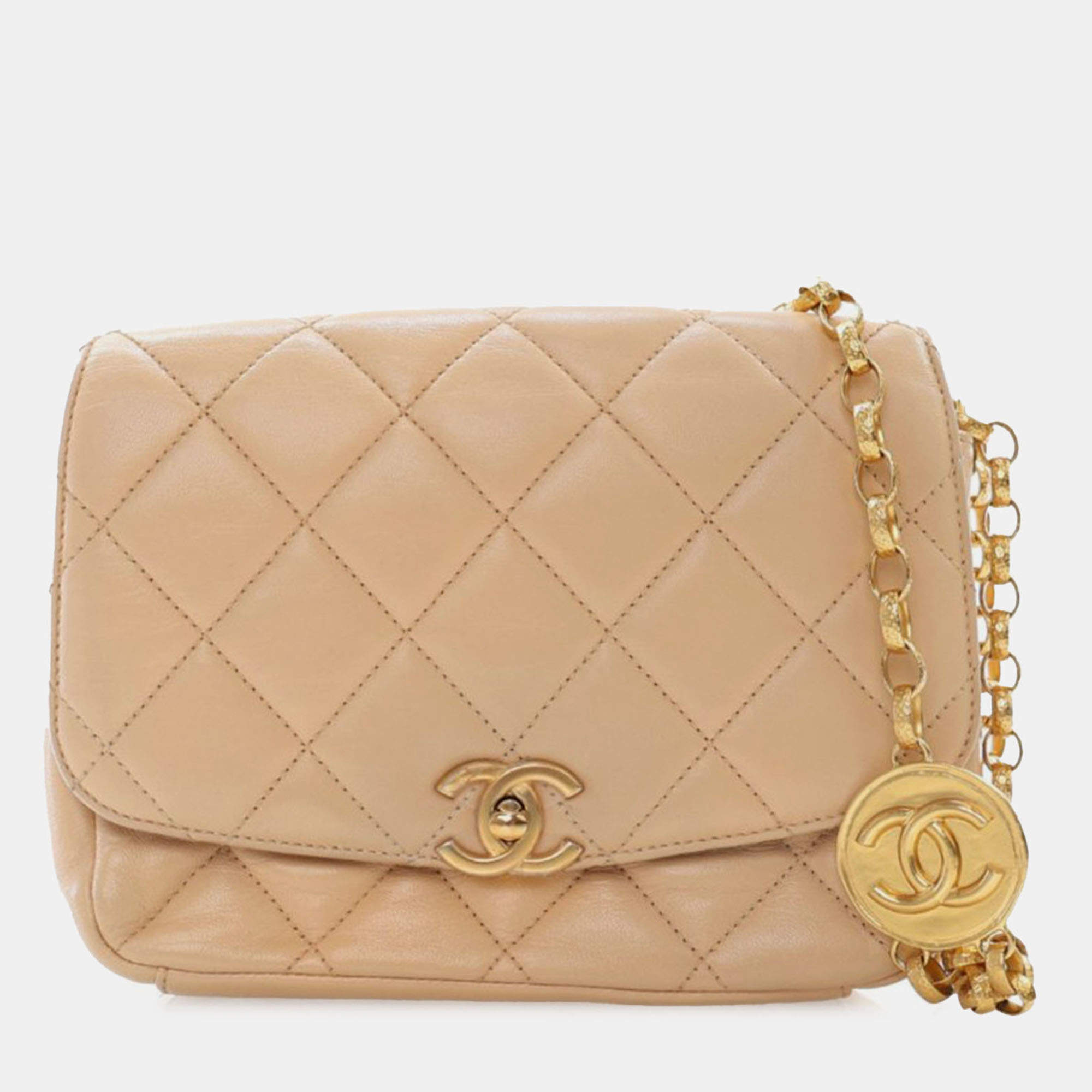 Pre Owned Chanel Brown Medium Quilted Lambskin CC Coin Flap