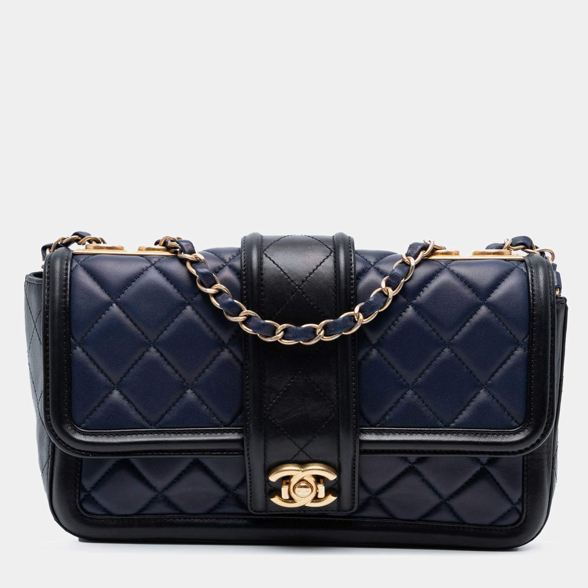 Pre Owned Chanel Blue Medium Bicolor Quilted Lambskin Elegant CC Flap
