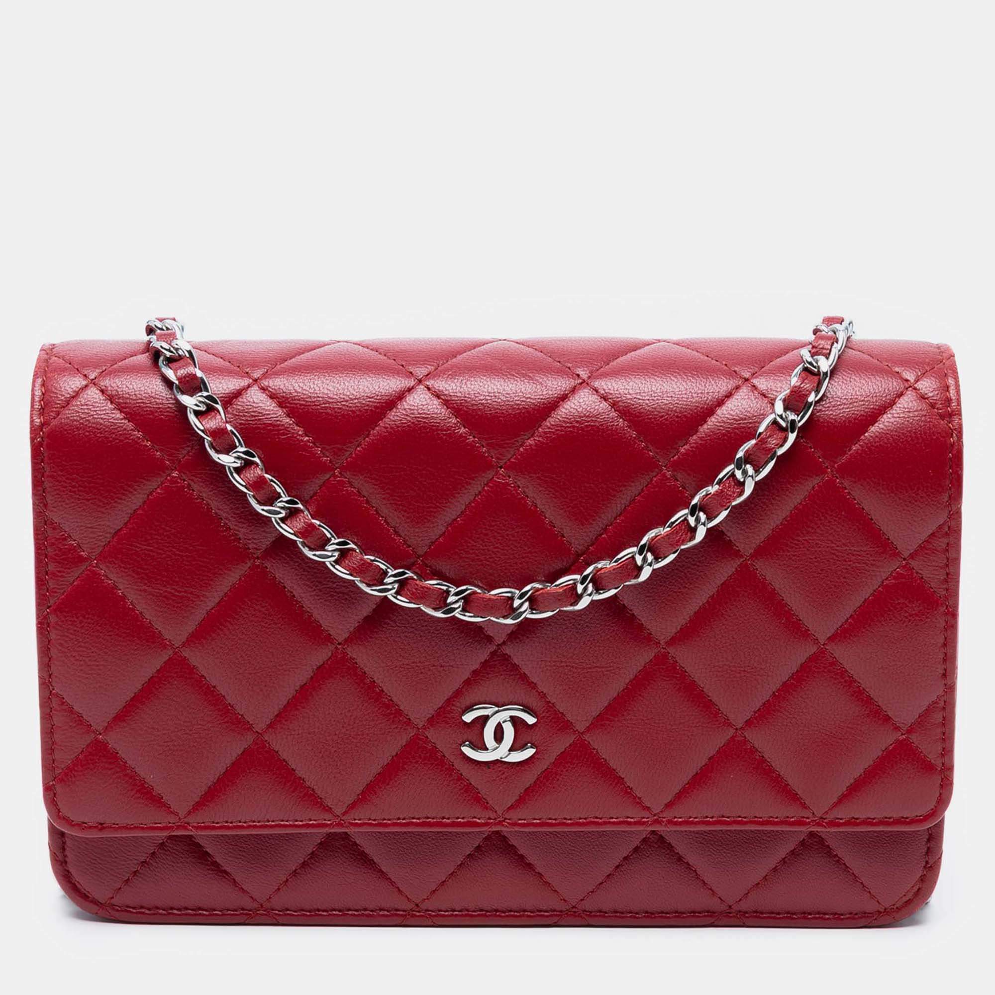 Pre Owned Chanel Red CC Quilted Lambskin Wallet on Chain