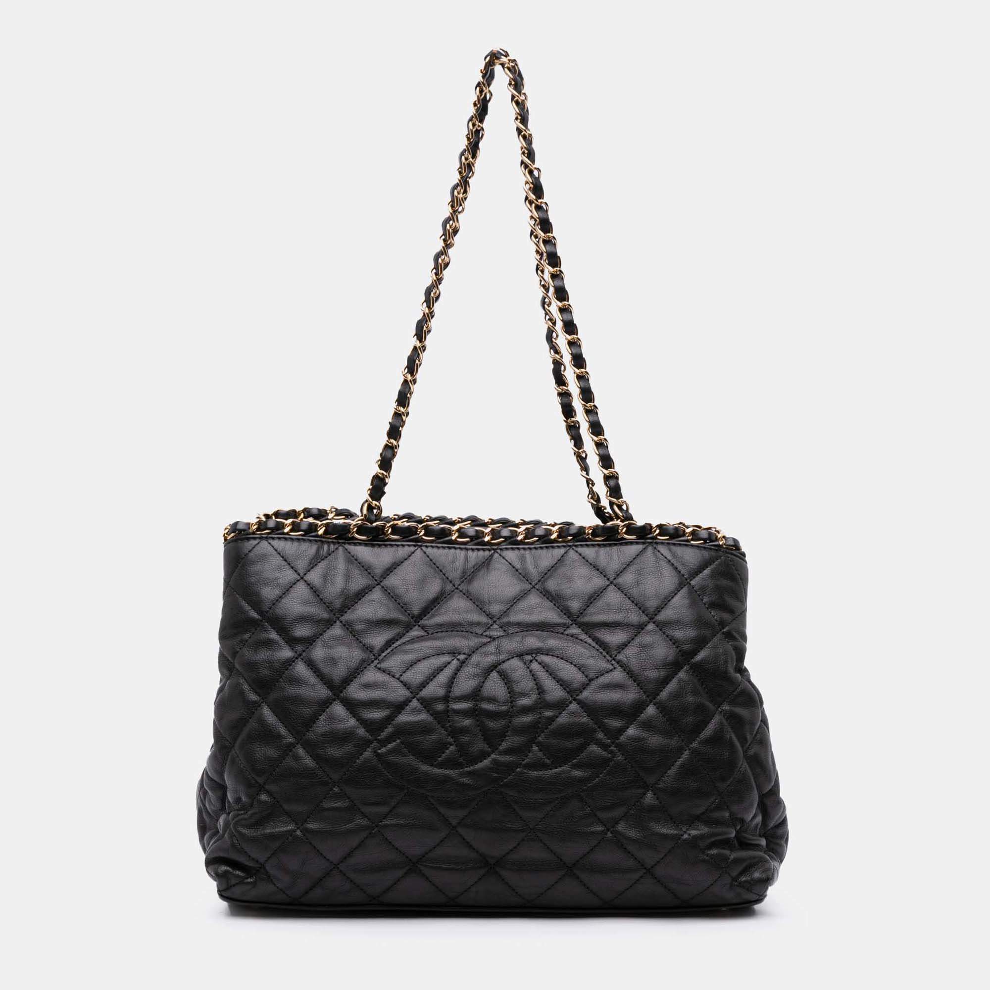 Pre Owned Chanel Black Small Quilted Calfskin Chain Me Tote
