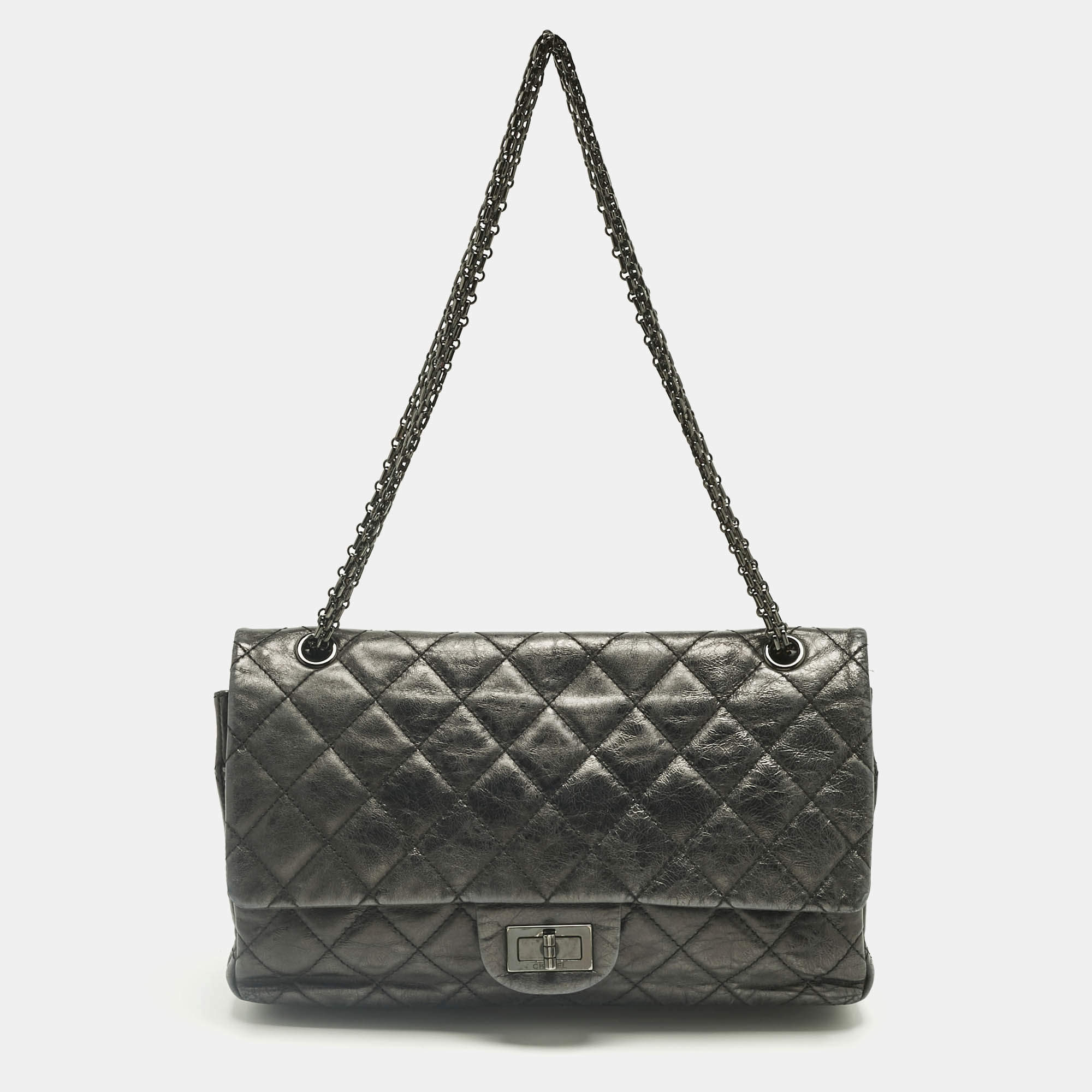 Pre Owned Chanel Black Quilted Aged Leather Classic 227 Reissue 2.55 Flap Bag