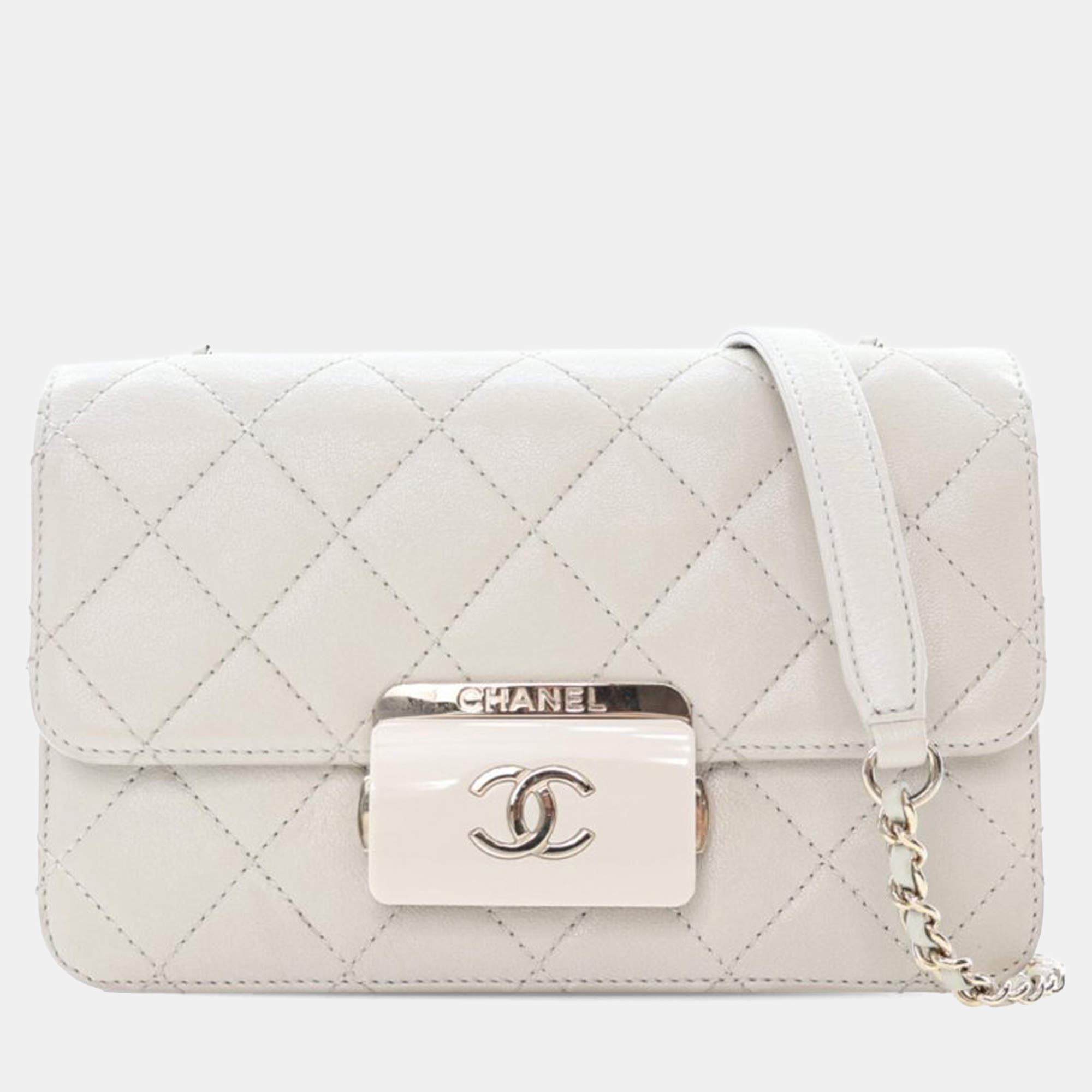 Pre Owned Chanel White Mini Lambskin Beauty Lock Flap
