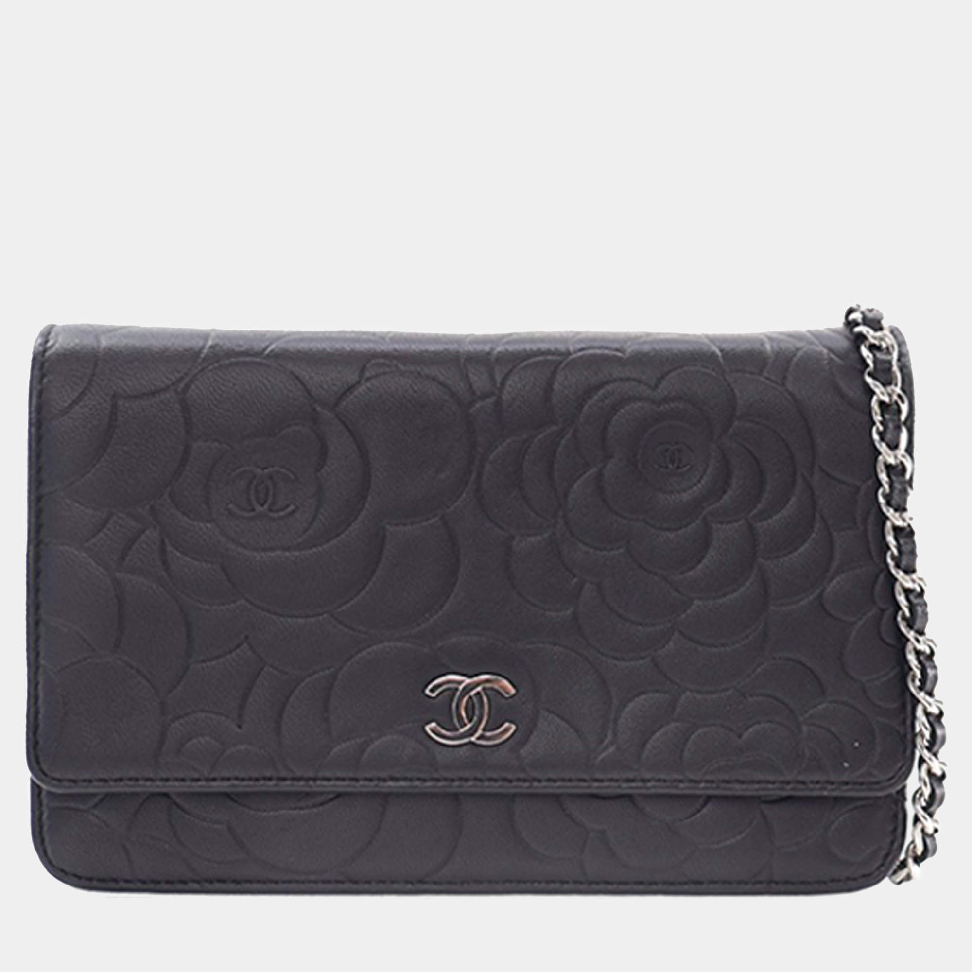 Pre Owned Chanel Black CC Embossed Lambskin Camellia Wallet On Chain