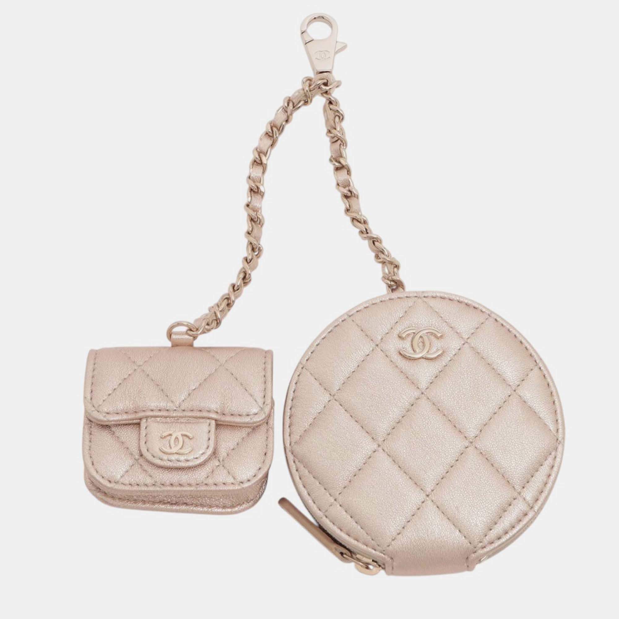 Pre Owned Chanel Gold Quilted Metallic Lambskin Round Clip On Coin Purse and Airpods Case