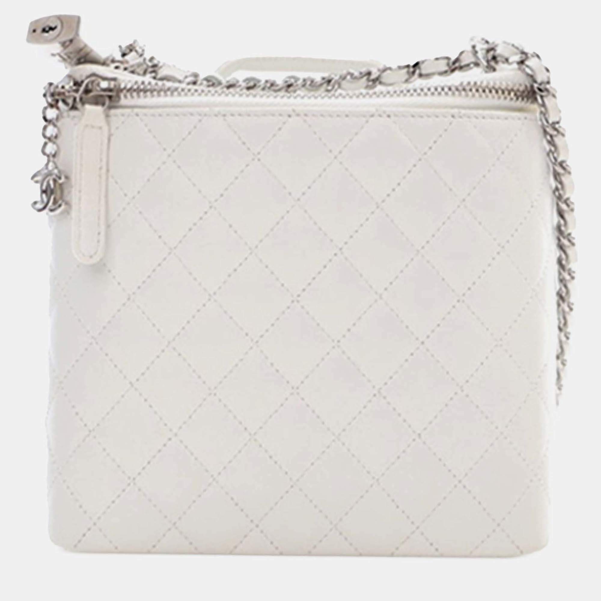 Pre Owned Chanel White Large Quilted Lambskin Top Handle Jewelry Box With Chain