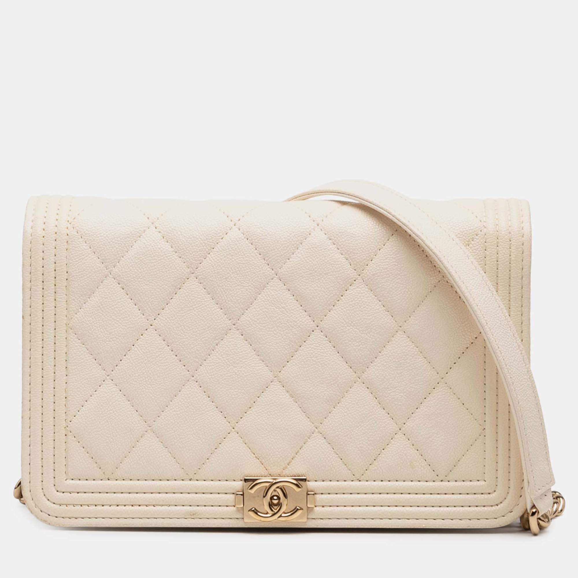 Pre Owned Chanel White Quilted Caviar Boy Wallet on Chain