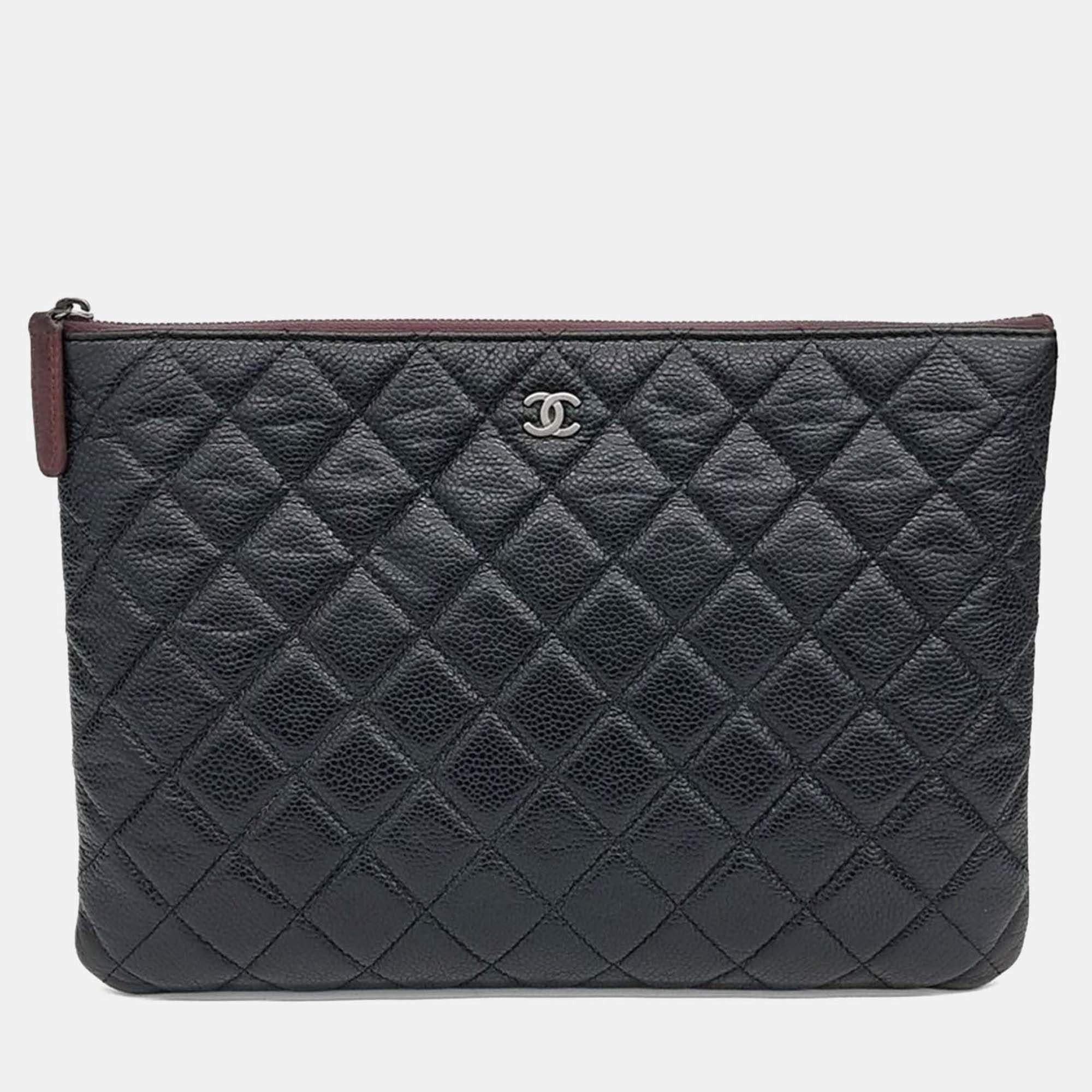 Pre Owned Chanel Black Leather Caviar Clutch New Medium
