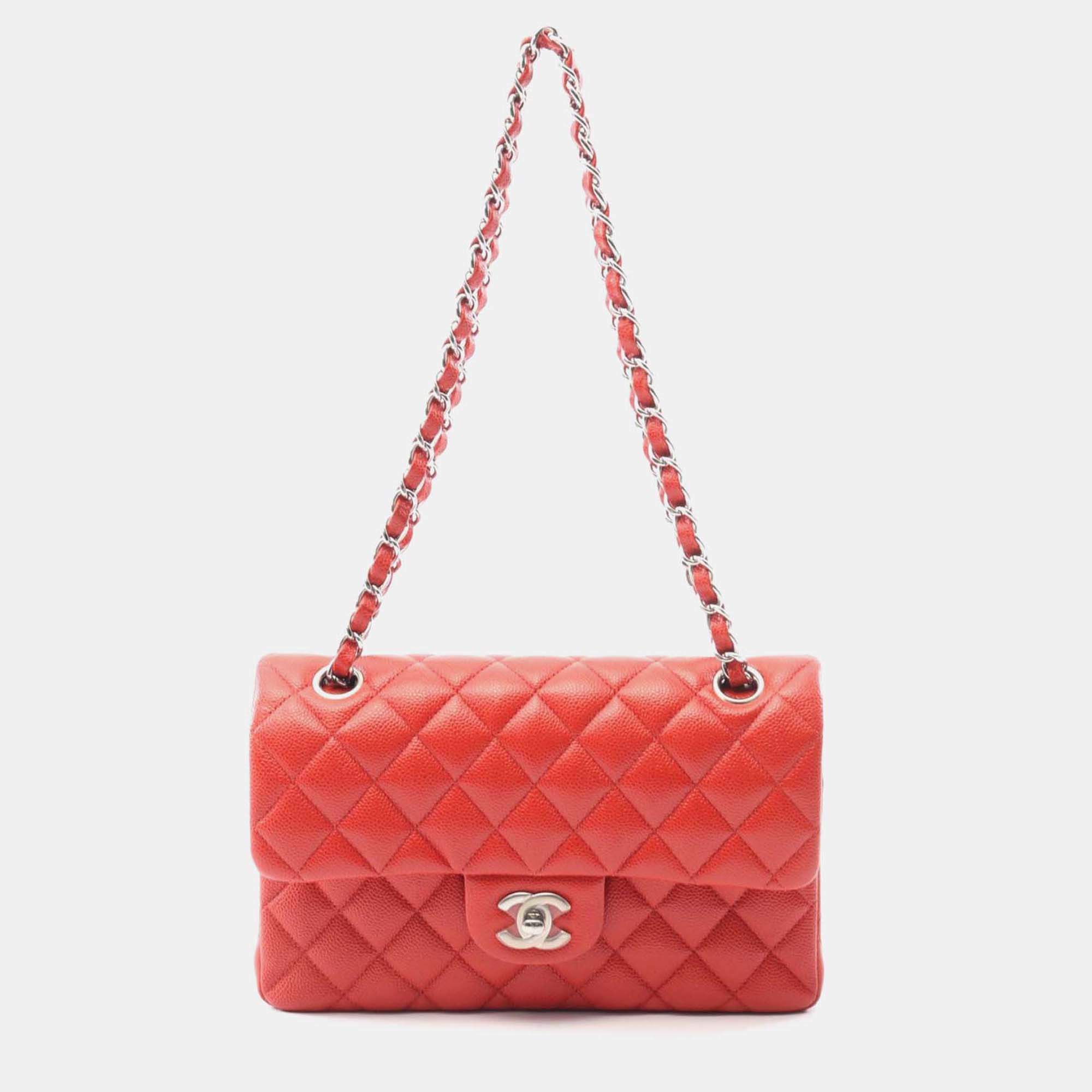 Pre Owned Chanel Classic Double Flap Medium Red Leather Shoulder Bag