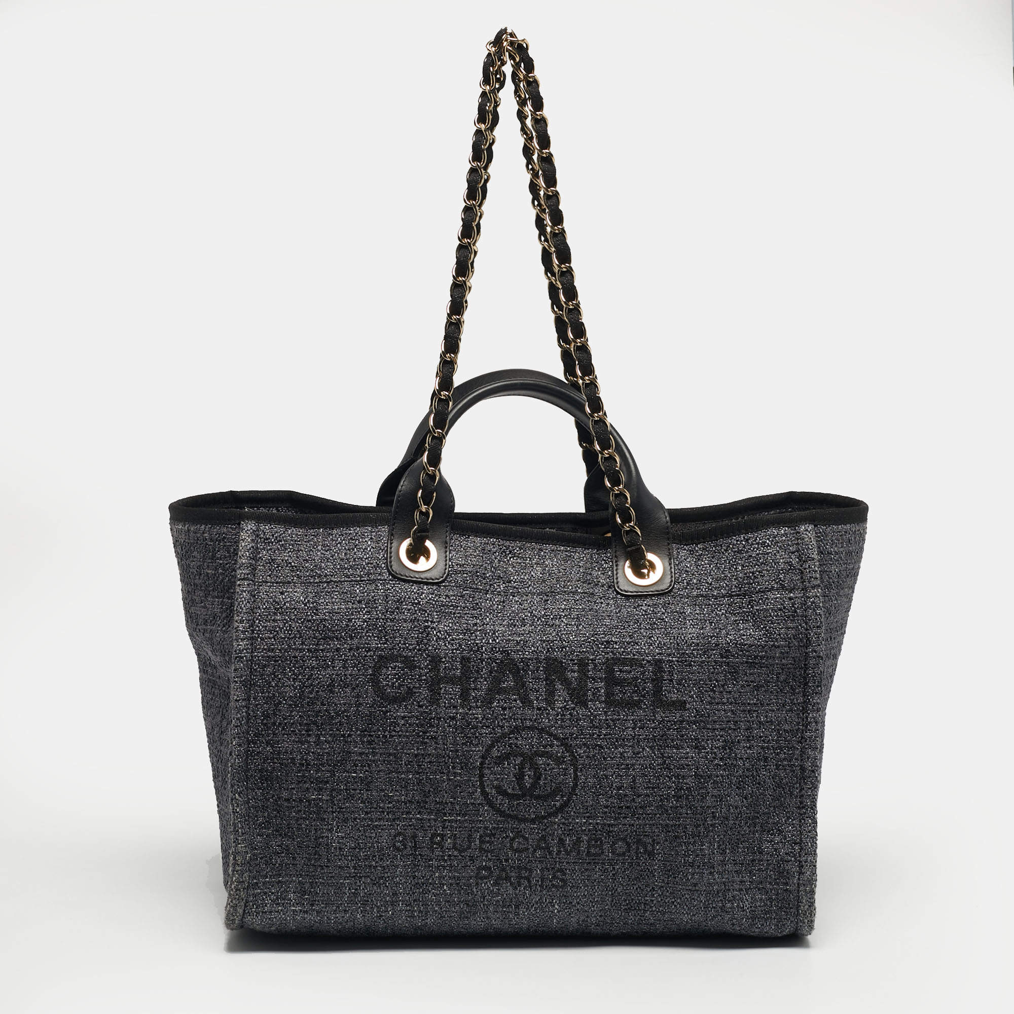 Pre Owned Chanel Grey Straw Large Deauville Shopper Tote