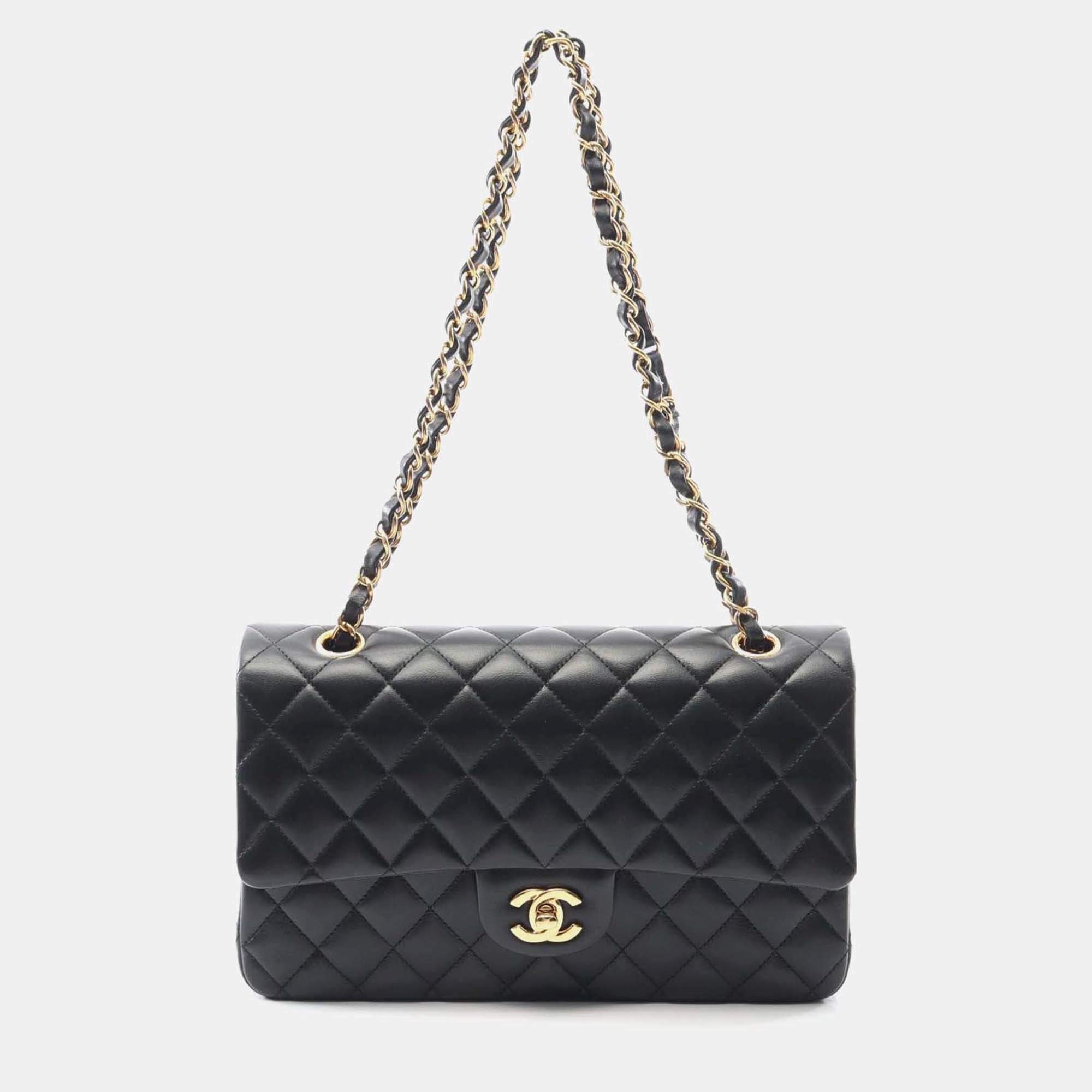 Pre Owned Chanel Classic Double Flap Medium Leather Shoulder Bag