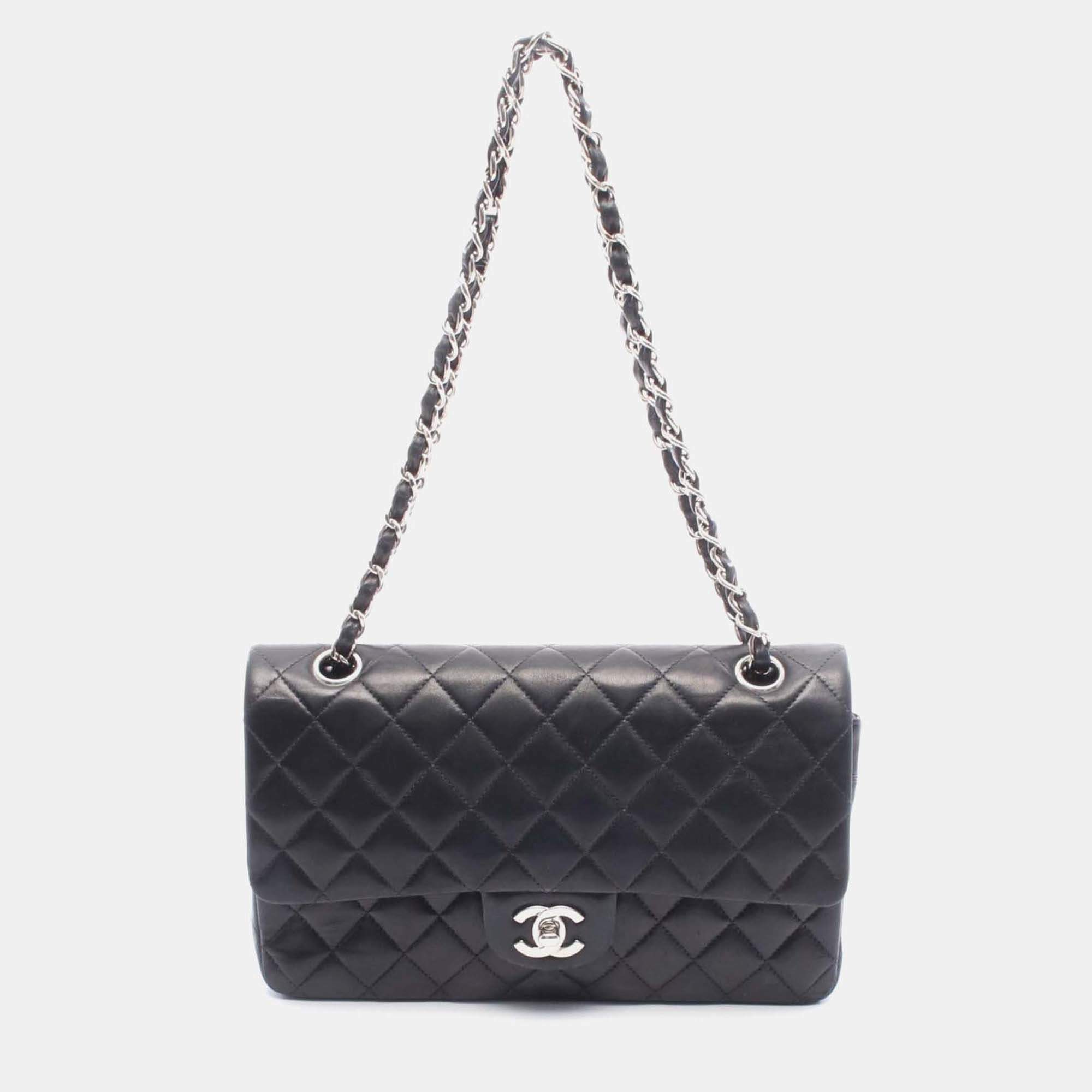 Pre Owned Chanel Classic Double Flap Small Leather Shoulder Bag