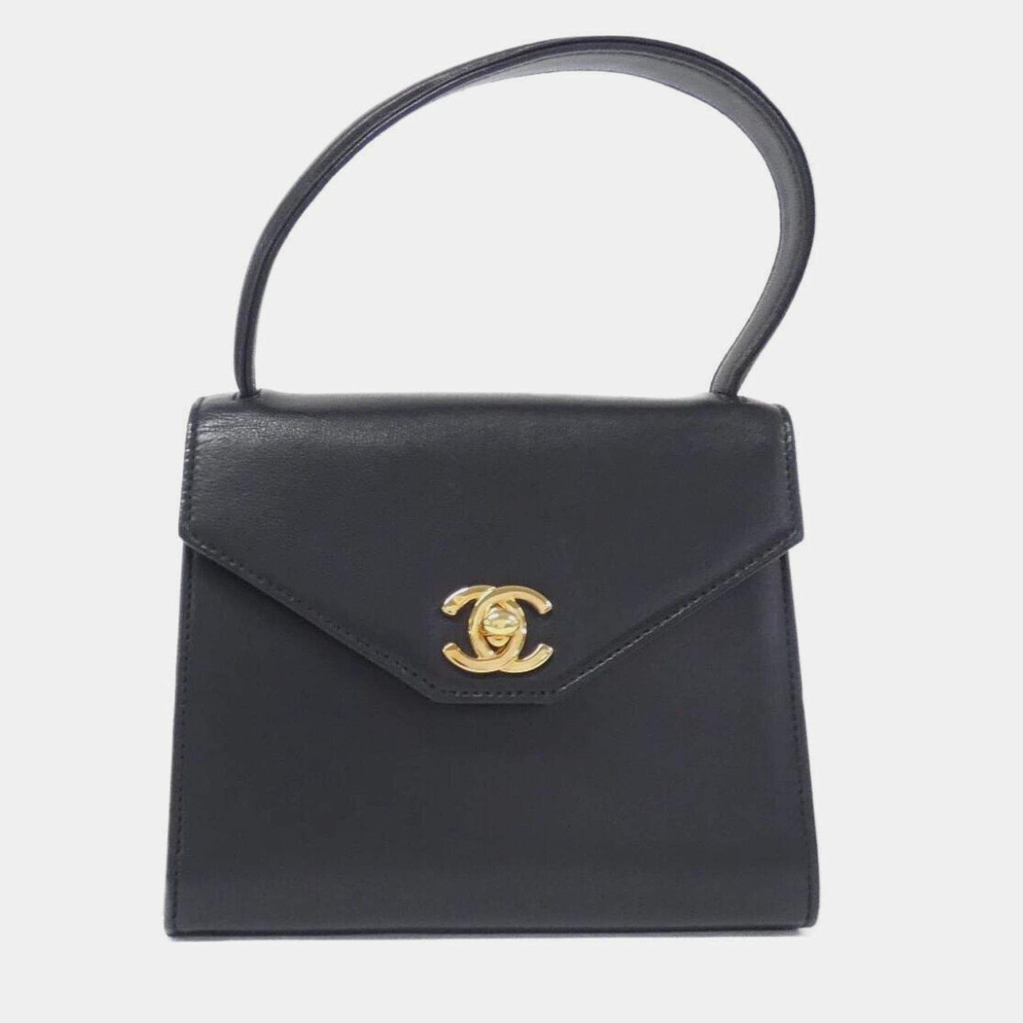 مملوكة مسبقًا Chanel Black Leather Handbag