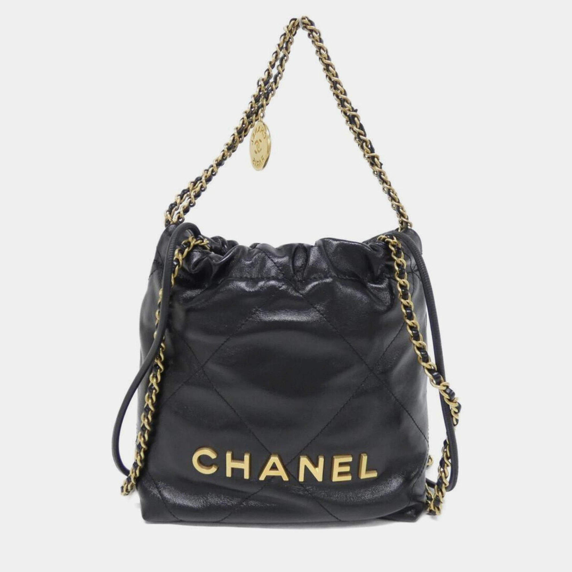 مملوكة مسبقًا Chanel 22 Line Black Leather Handbag