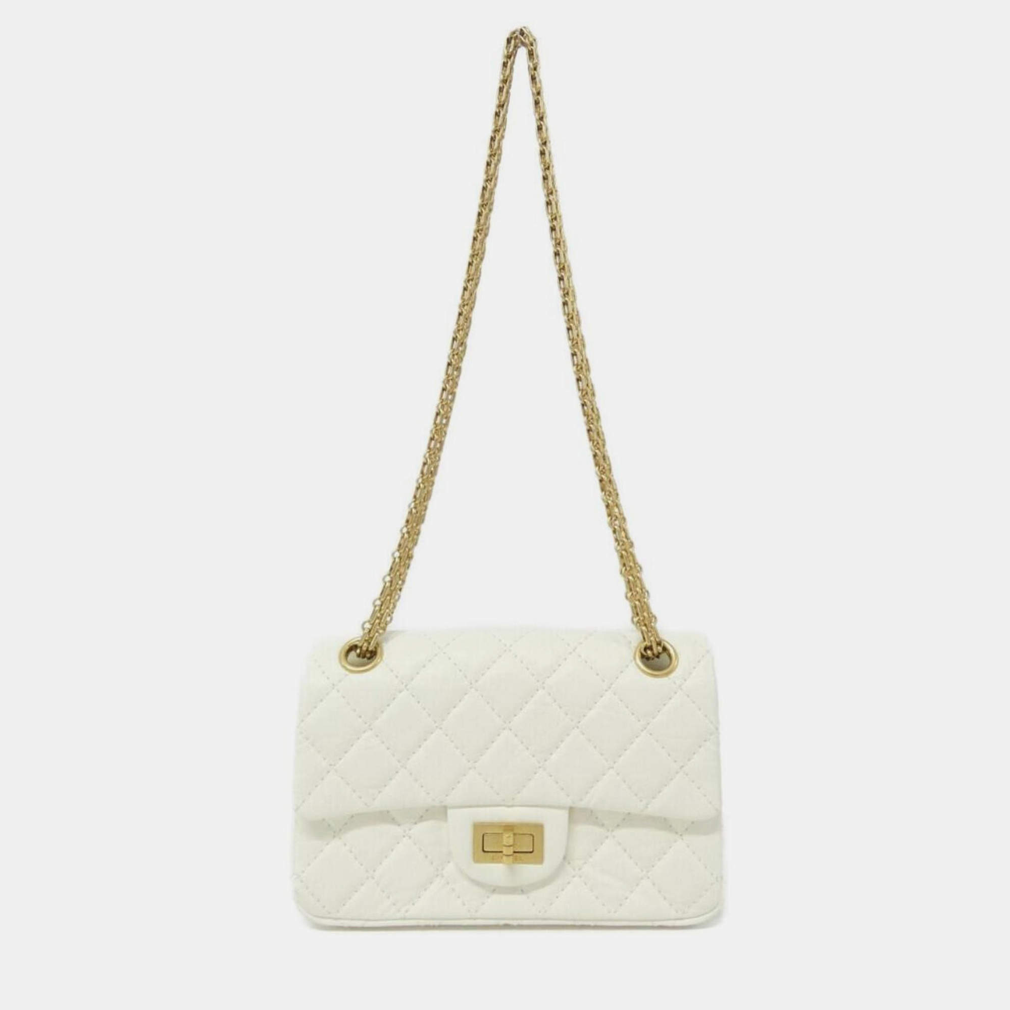مملوكة مسبقًا حقيبة شانيل جلد بيضاء كتف