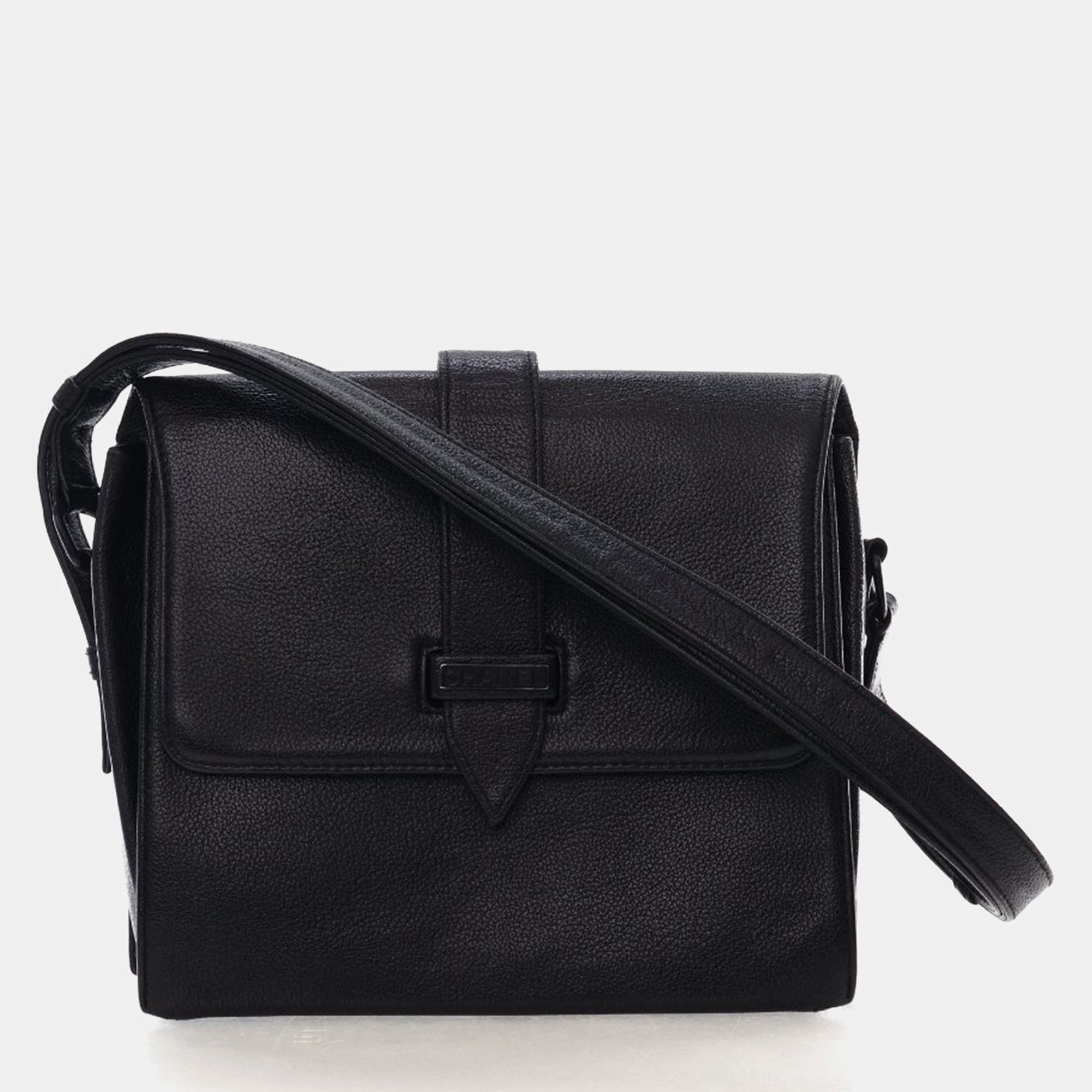 Pre Owned Chanel Vintage Calfskin Crossbody Bag