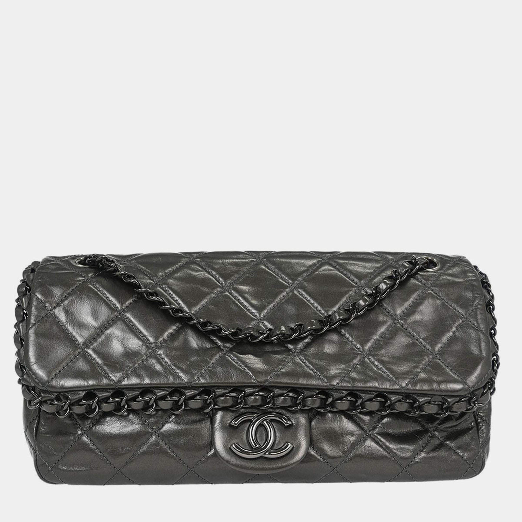 مملوكة مسبقًا Chanel Gray Calfskin Chain Me Shoulder Bag
