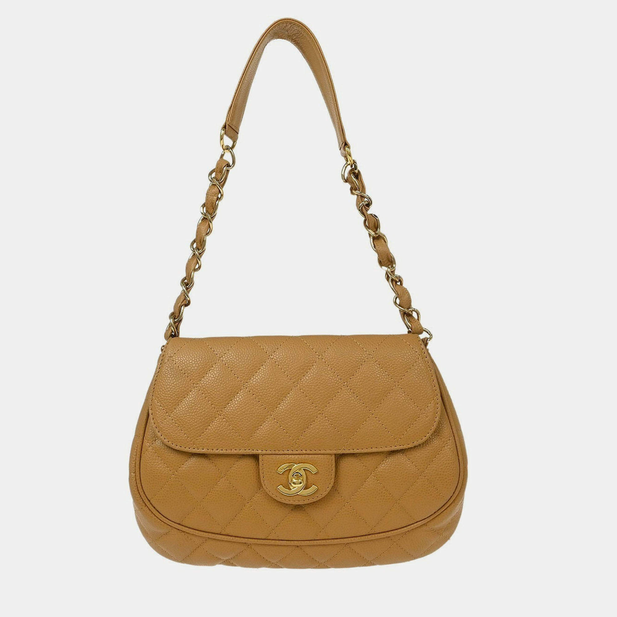 مملوكة مسبقًا Chanel Beige Calfskin Handbag