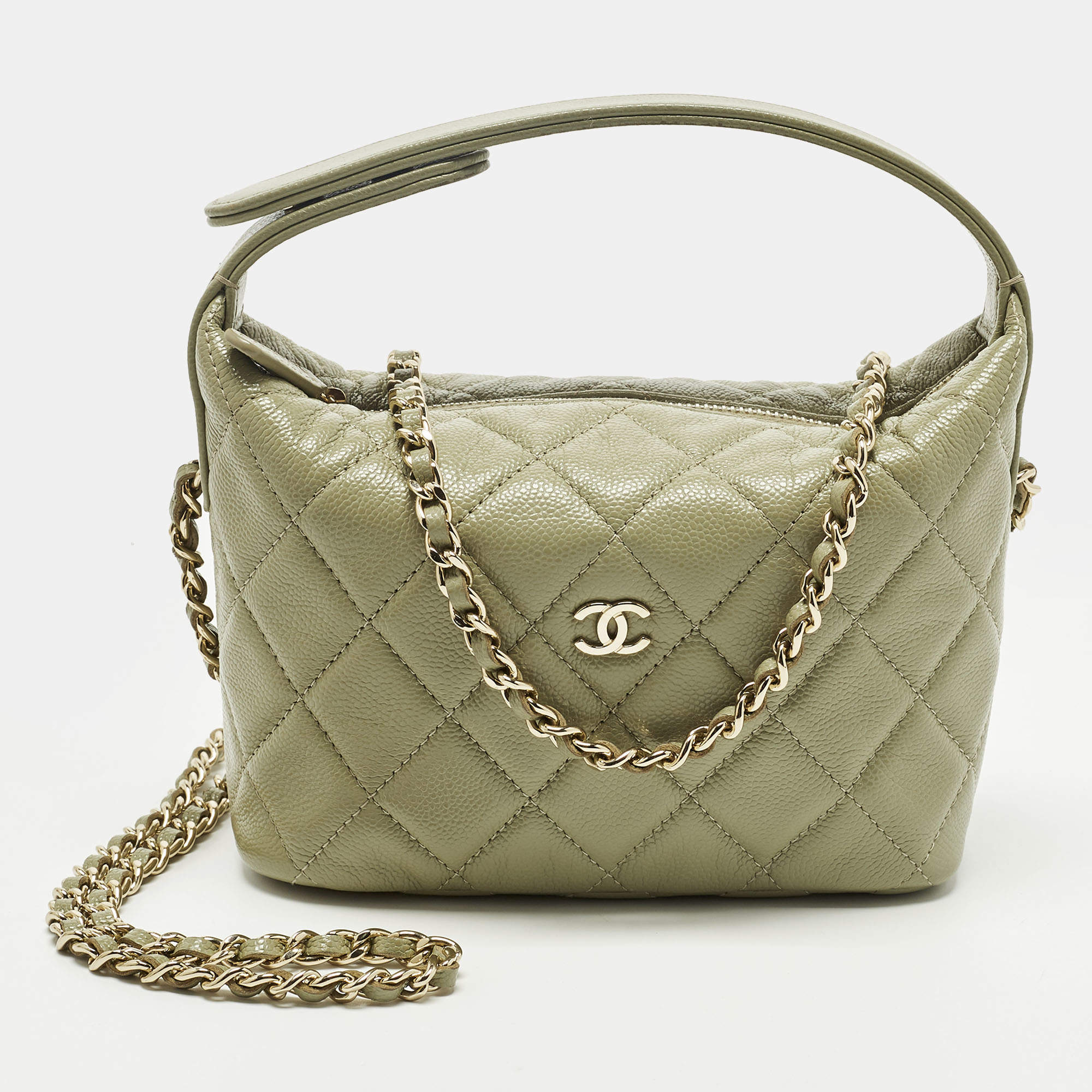 مملوكة مسبقًا Chanel Classic Chain Light Green Quilted Caviar Leather Hobo