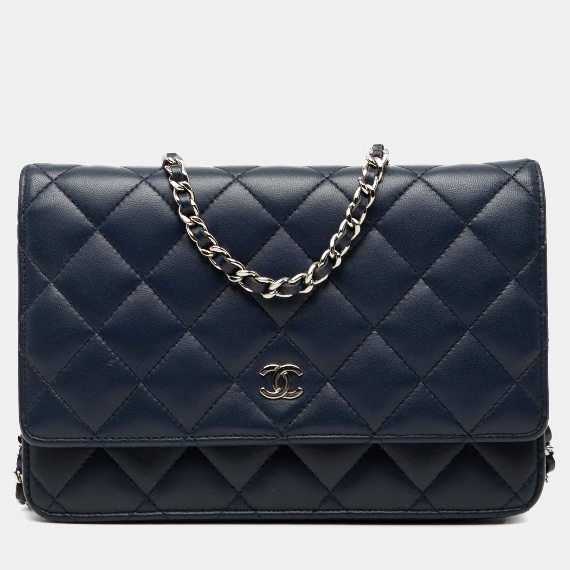 Pre Owned Chanel Blue CC Quilted Lambskin Wallet On Chain