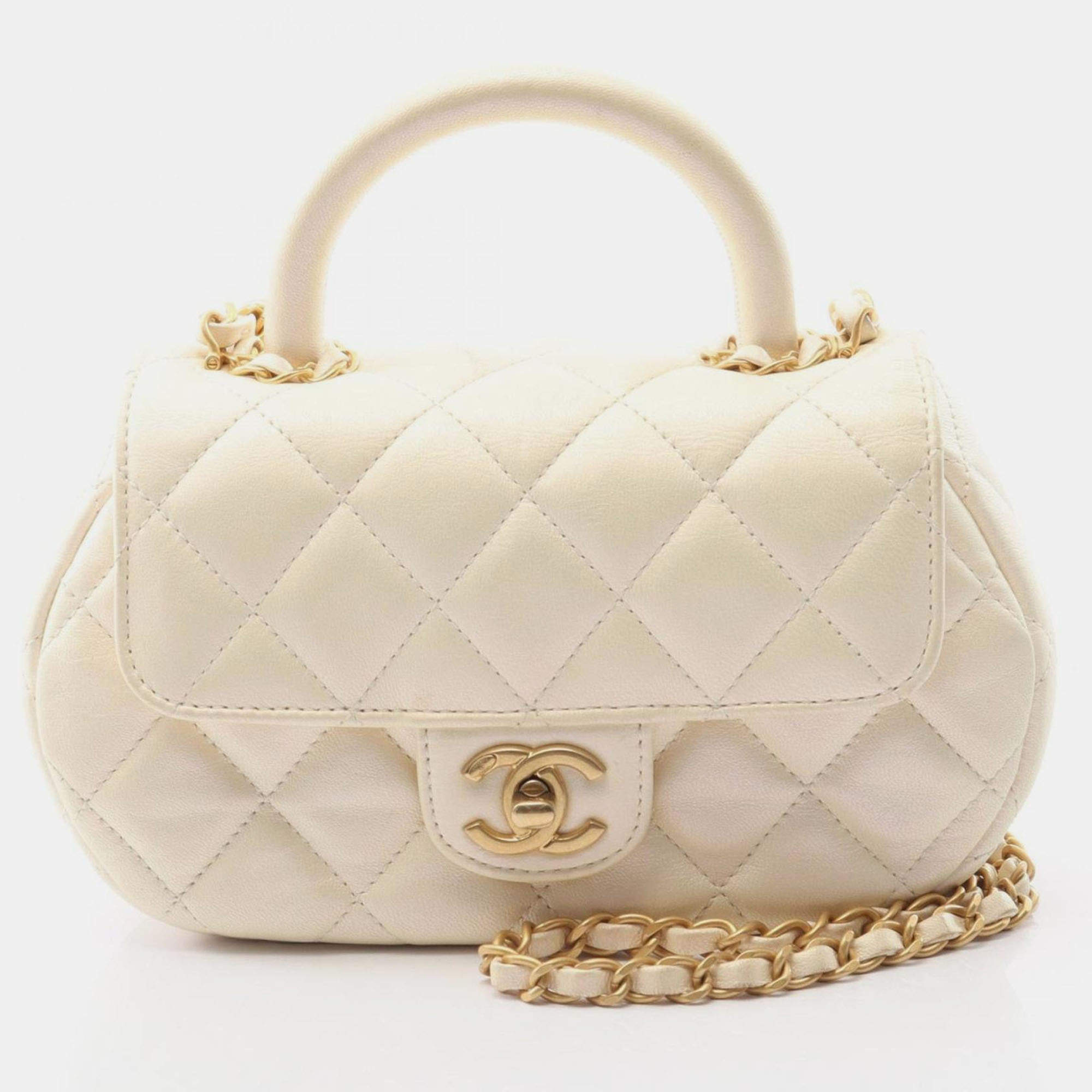 Pre Owned Chanel Matelasse Top Handle Shoulder Bag In Ivory Lambskin Leather
