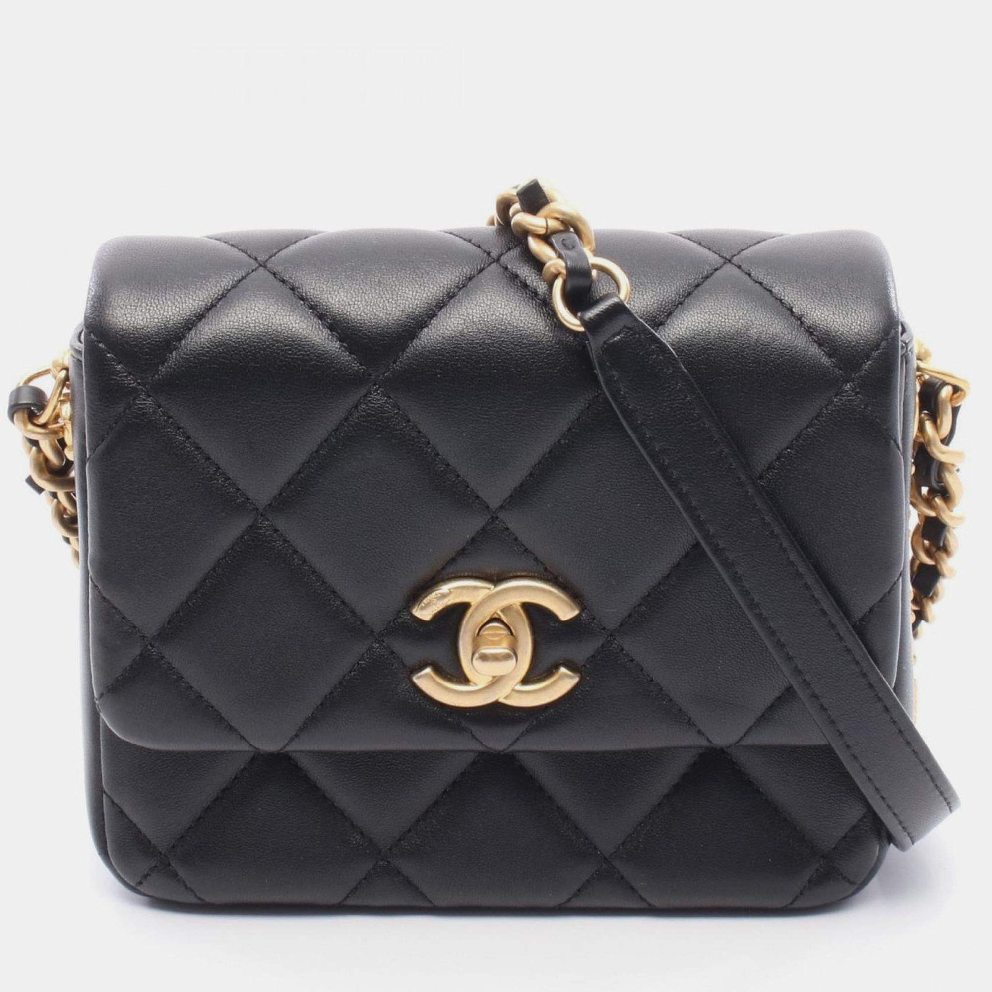 Pre Owned Chanel Matelasse Shoulder Bag Lambskin Leather Black