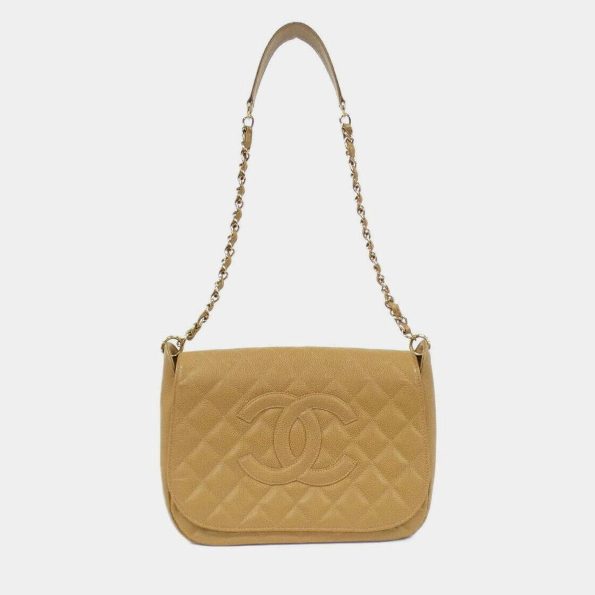 مملوكة مسبقًا حقيبة كتف شانيل جلدية بيج