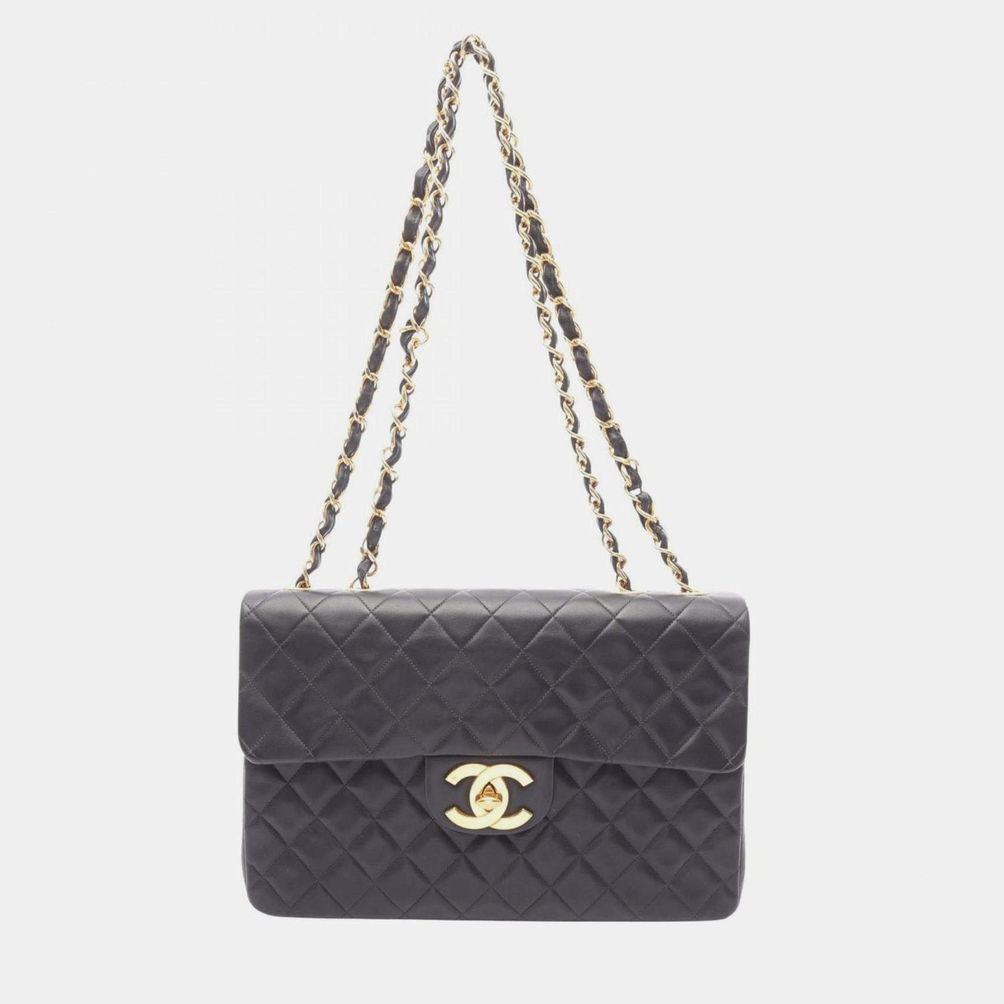 مملوكة مسبقًا Chanel Deca Matelasse 34 Shoulder Bag Lambskin Leather Black