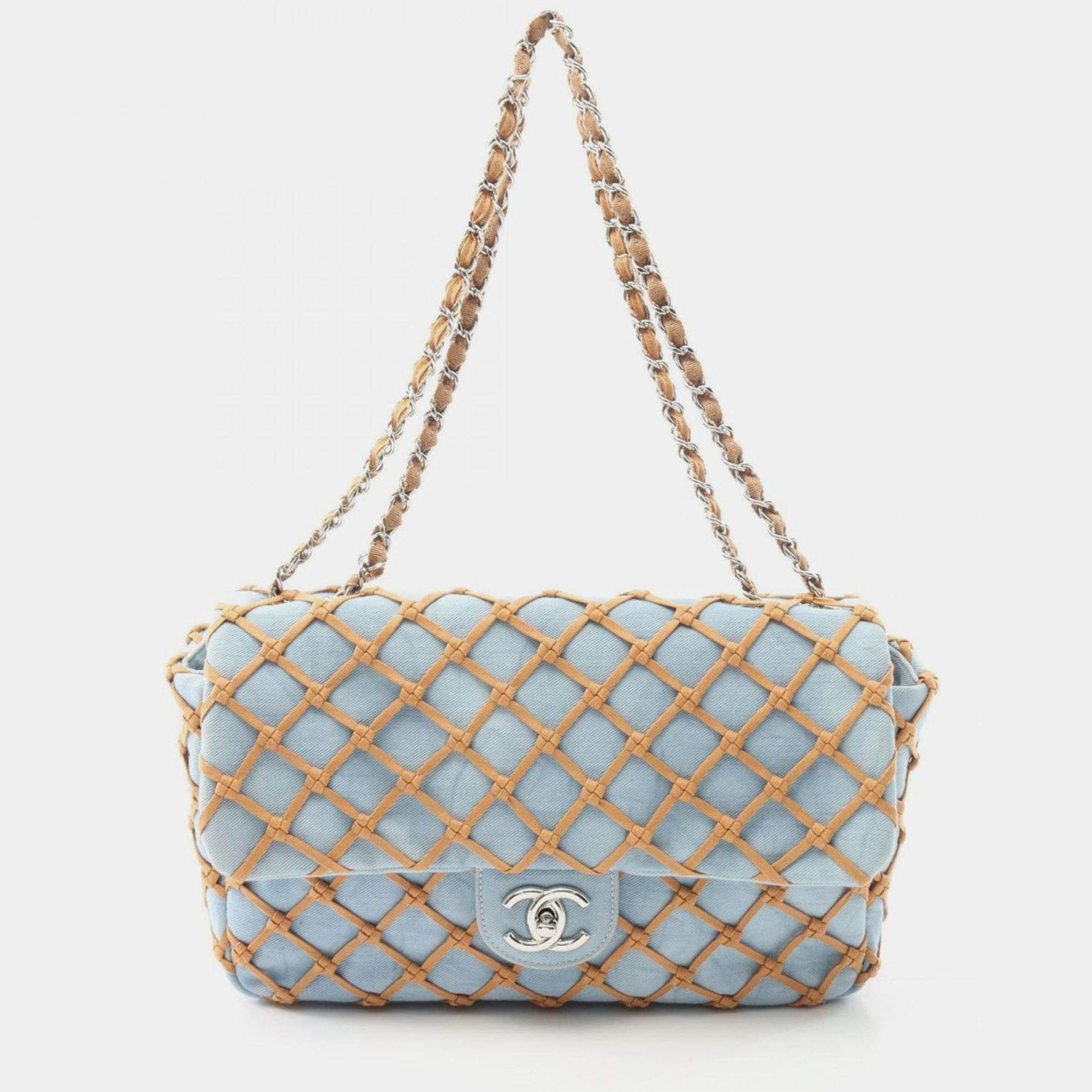 مملوكة مسبقًا Chanel Matelasse Shoulder Bag Denim Blue And Brown