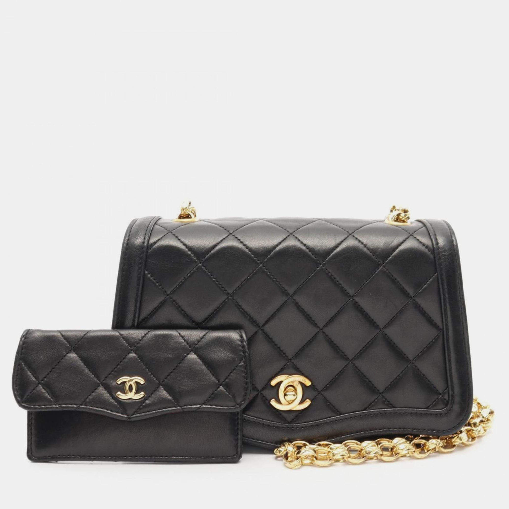 Pre Owned Chanel Matelasse Shoulder Bag Lambskin (Sheepskin) Black
