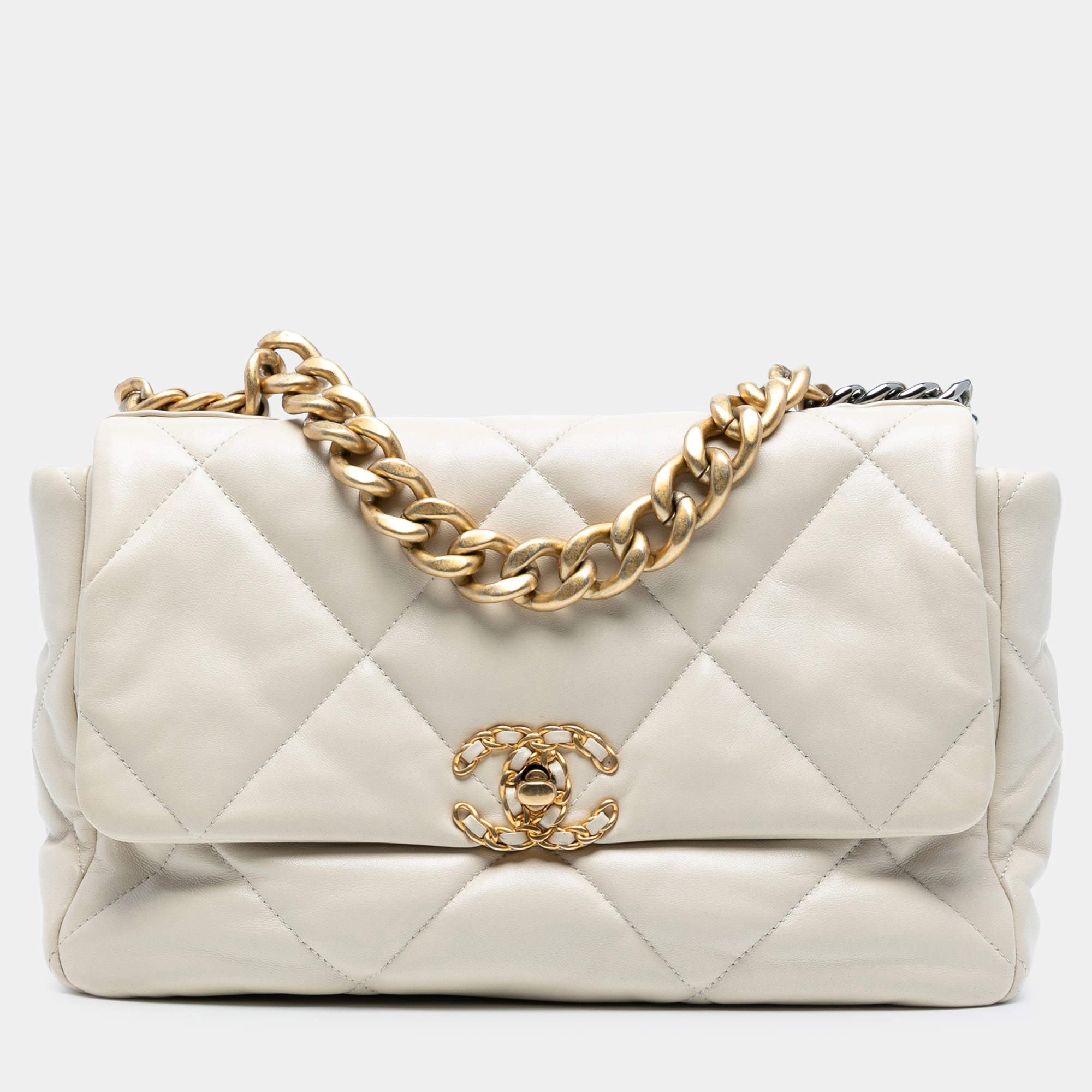 مملوكة مسبقًا Chanel White Large Lambskin 19 Flap