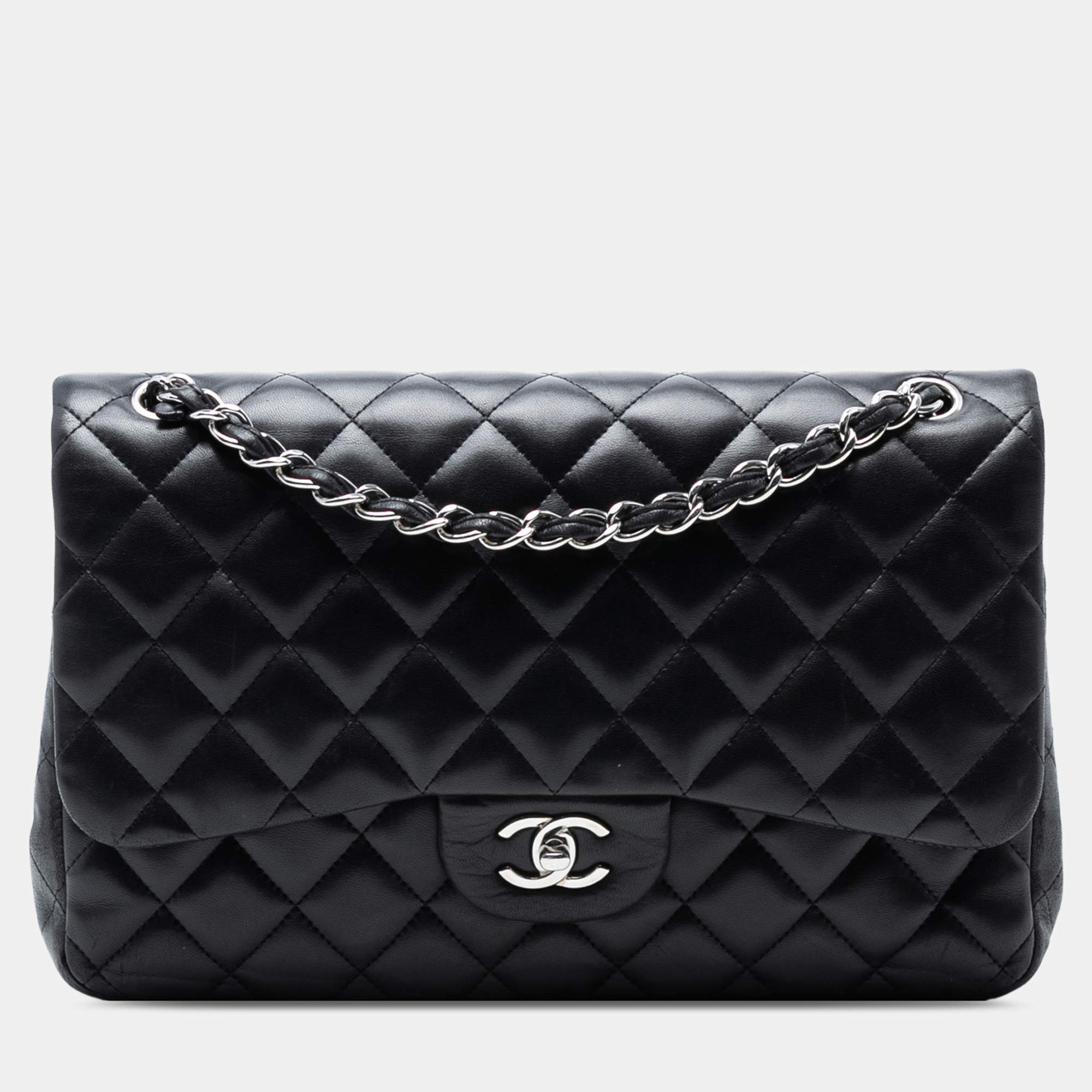مملوكة مسبقًا Chanel Black Jumbo Classic Lambskin Double Flap