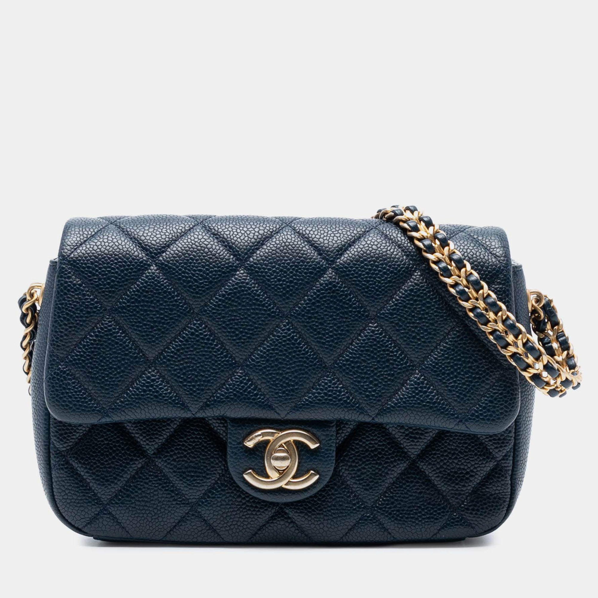 مملوكة مسبقًا Chanel Blue Mini Quilted Caviar Chain Soul Flap