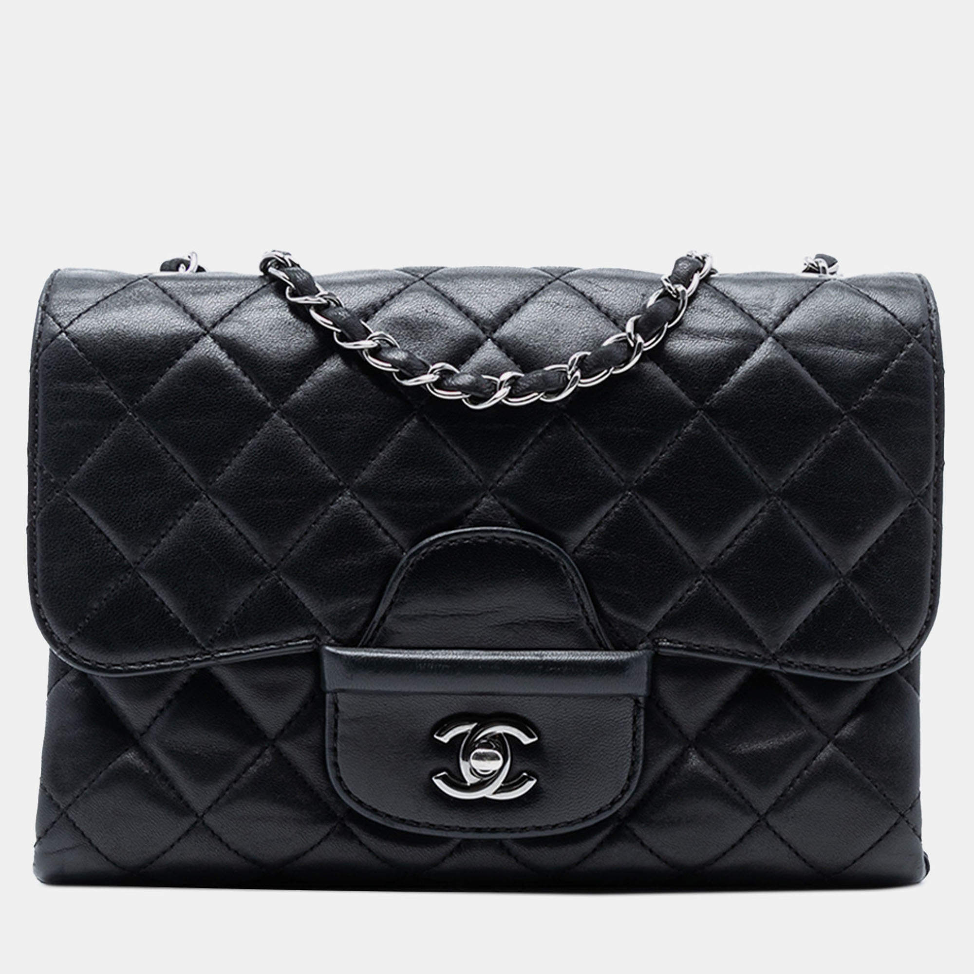 مملوكة مسبقًا Chanel Black Small Quilted Lambskin Coco Loop Flap
