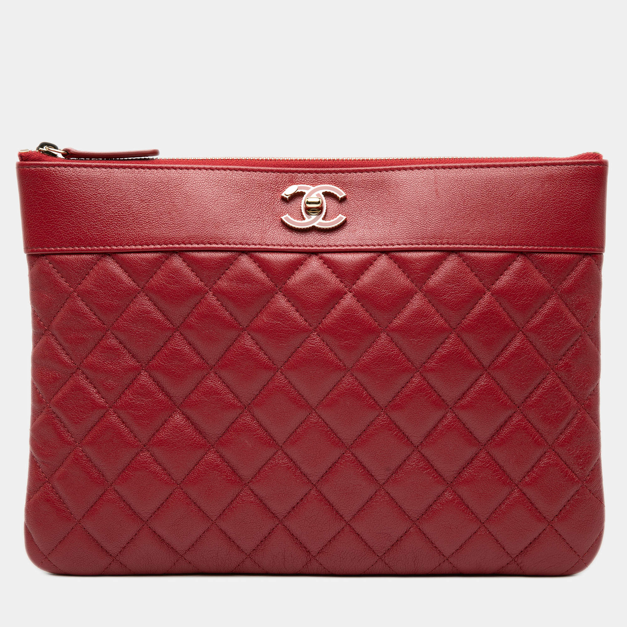 مملوكة مسبقًا Chanel Red Medium Quilted Sheepskin Mademoiselle O Case Clutch