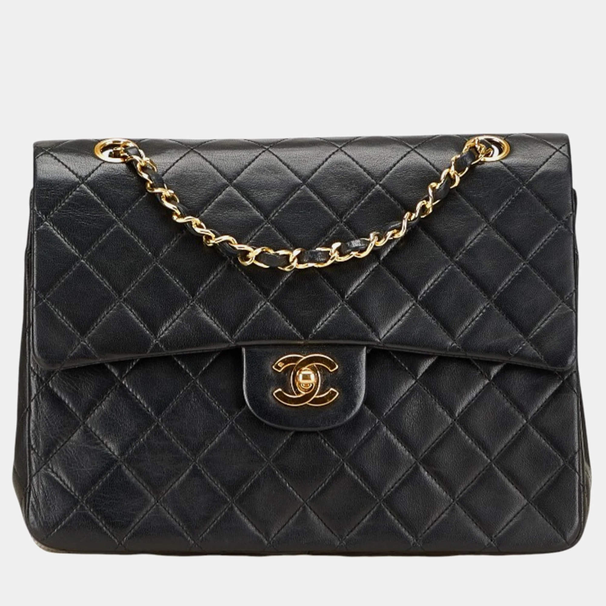 مملوكة مسبقًا Chanel Matelasse Coco Mark Double Flap Shoulder Bag In Black And Gold Lambskin