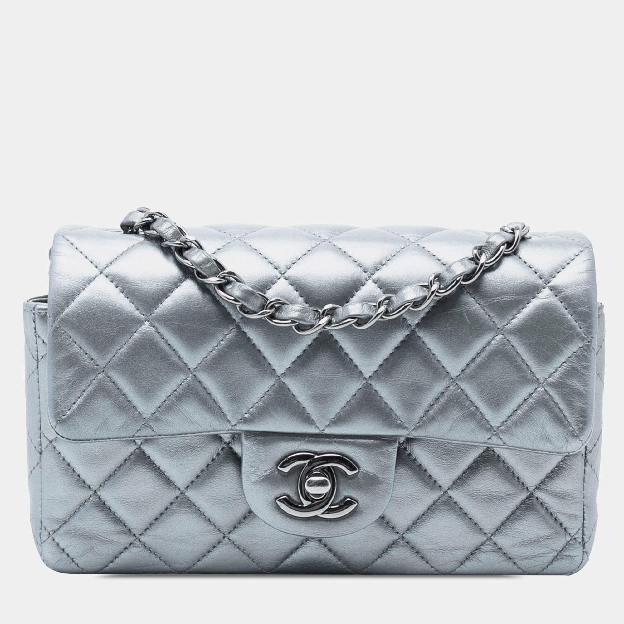 Pre Owned Chanel Silver Small Quilted Metallic Lambskin Single Flap