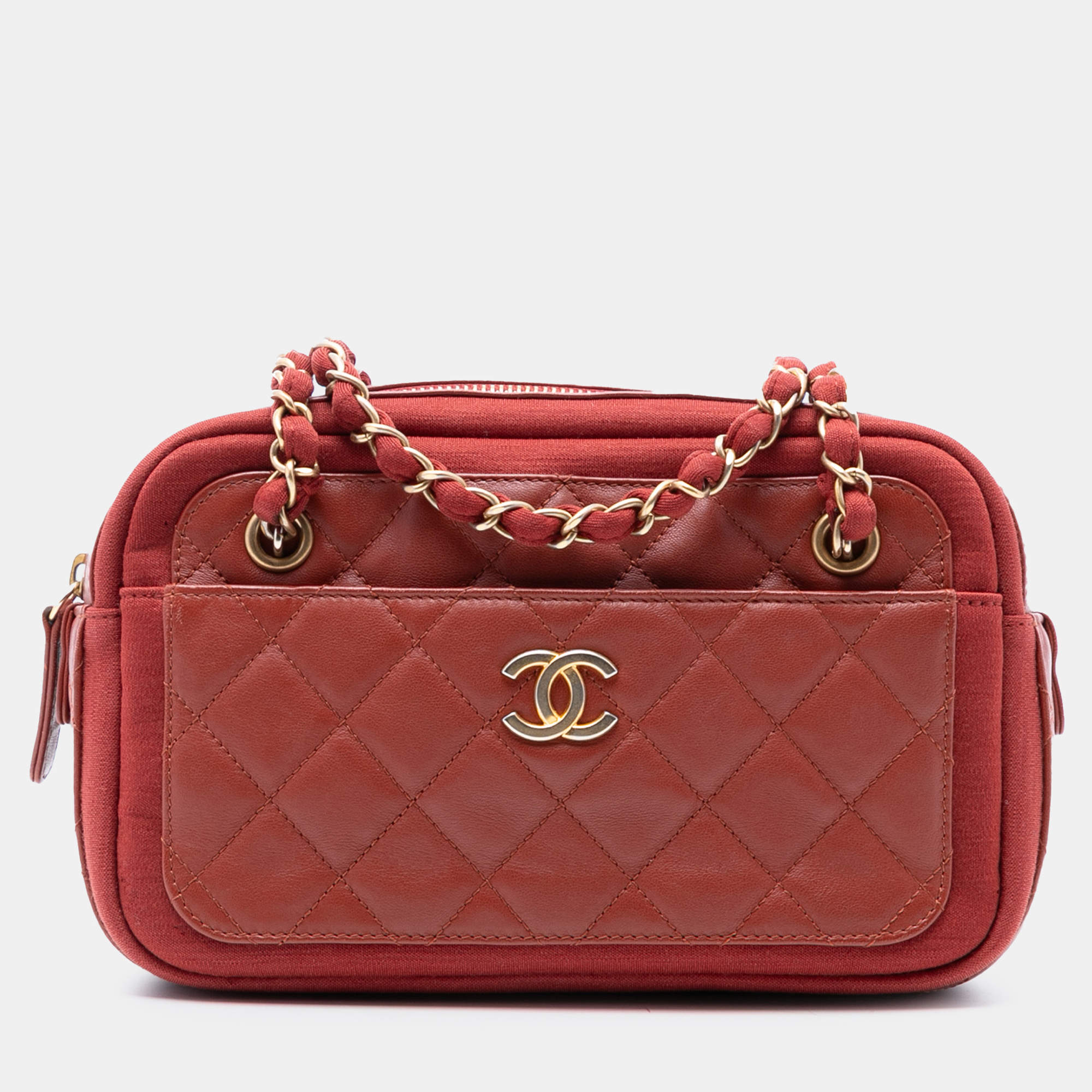 Pre Owned Chanel Red Paris Hamburg Quilted Lambskin and Jersey Camera Case