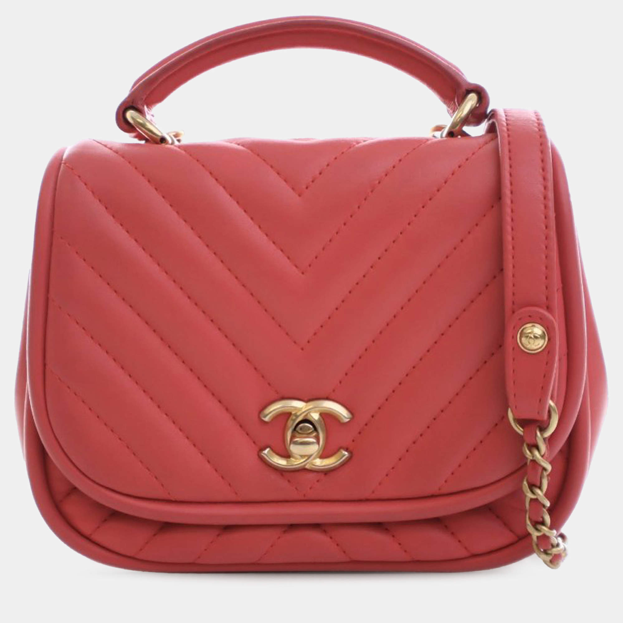 مملوكة مسبقًا Chanel Pink Mini CC Chevron Lambskin Reversed Round Flap
