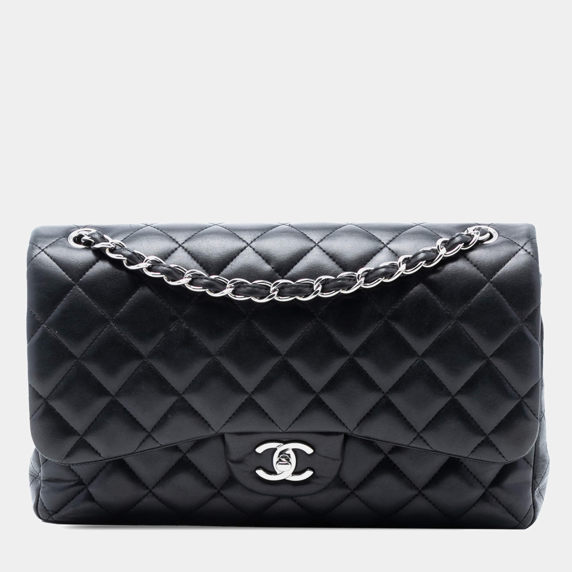 مملوكة مسبقًا Chanel Black Jumbo Classic Lambskin Double Flap